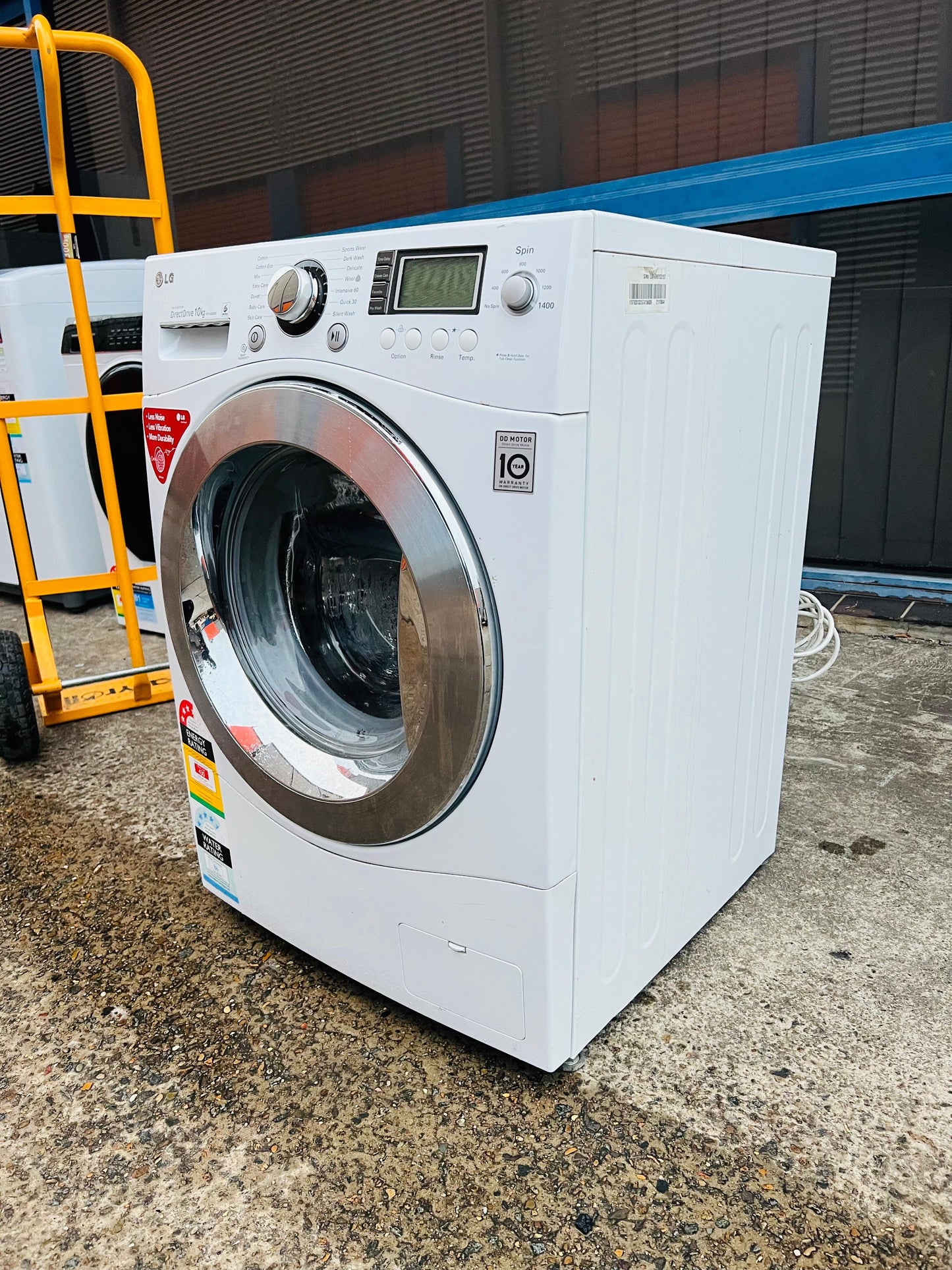 **LG 10KGS FRONT LOADER WASHING MACHINE**