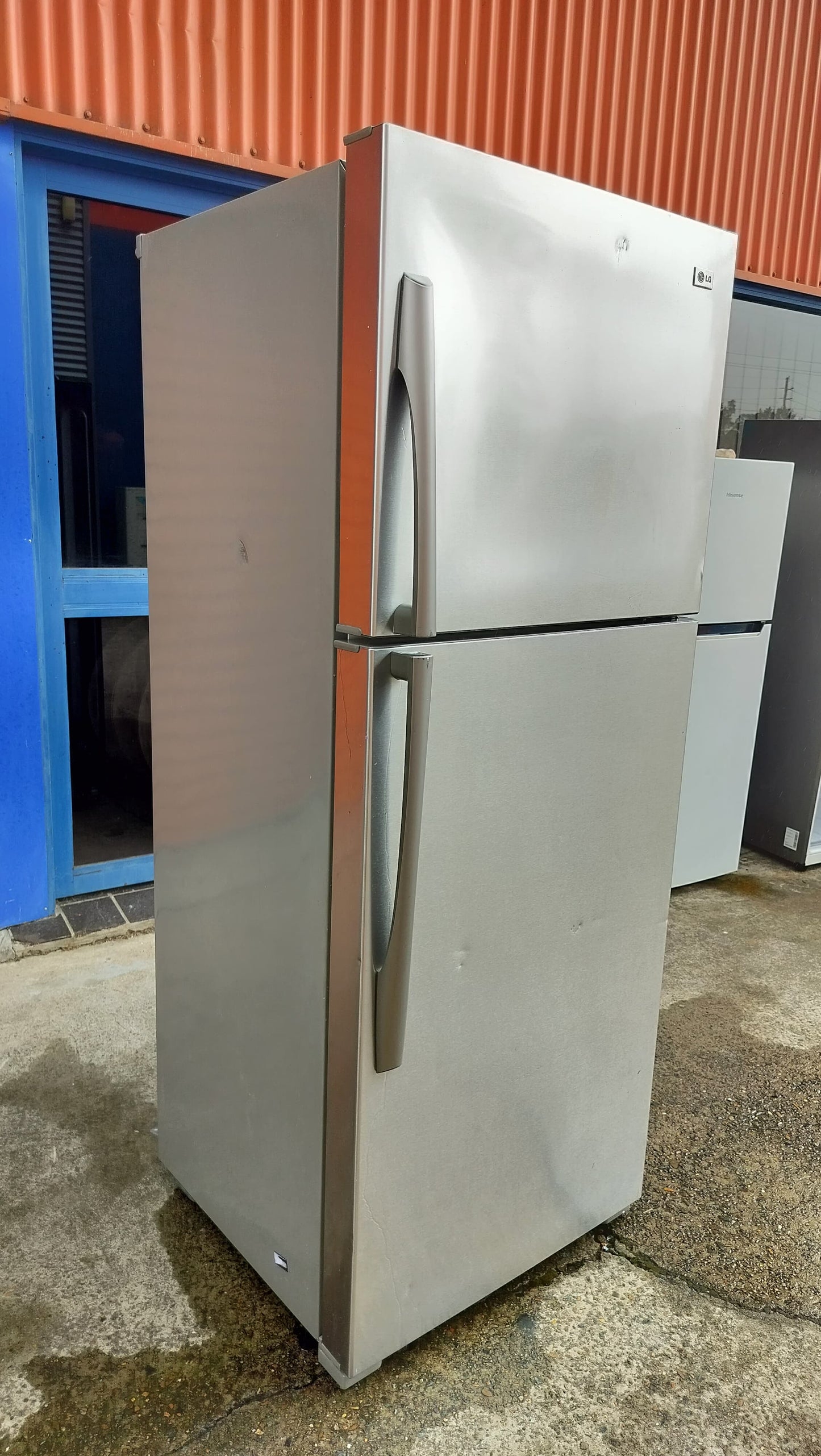 **LG 422 LITRES FRIDGE FREEZER**