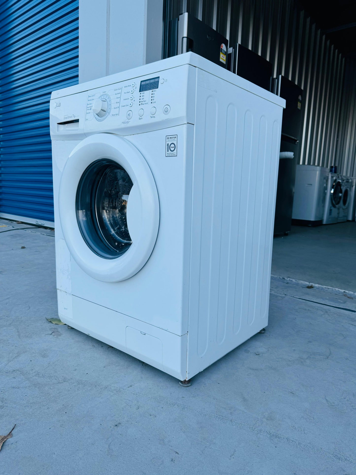 **LG 7KGS FRONT LOADER WASHING MACHINE**