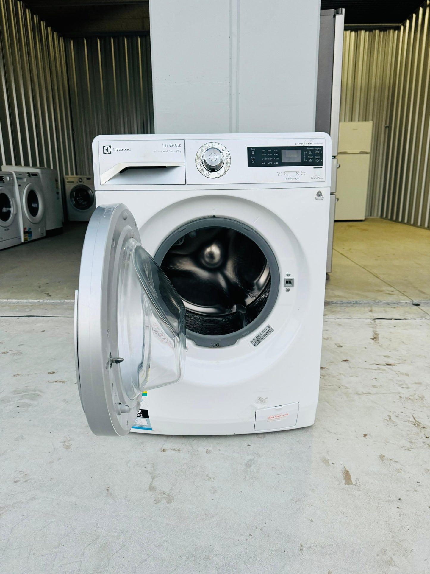 **ELECTROLUX 8KGS FRONT LOADER WASHING MACHINE**