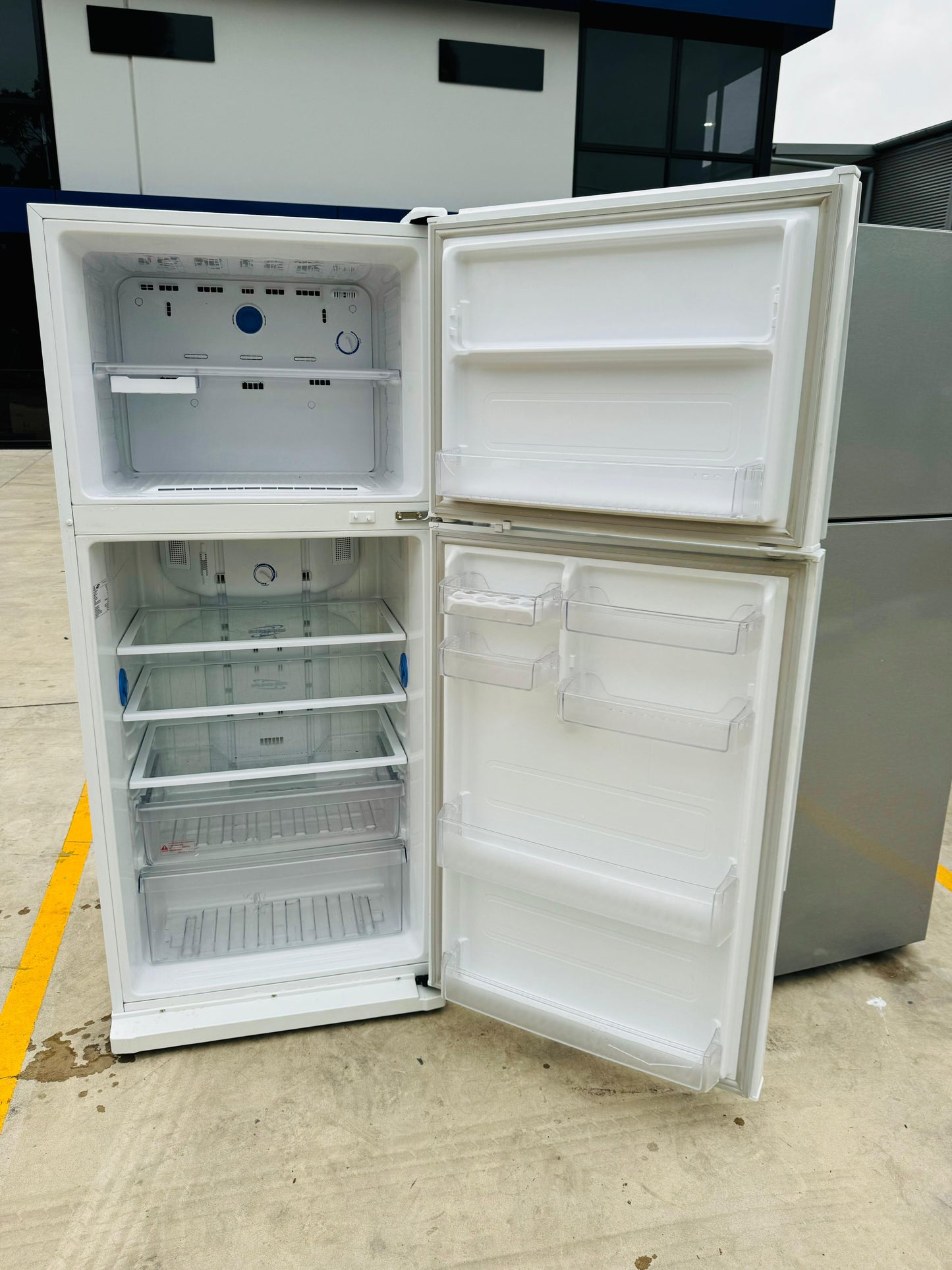 **SAMSUNG 419 LITRES FRIDGE FREEZER**