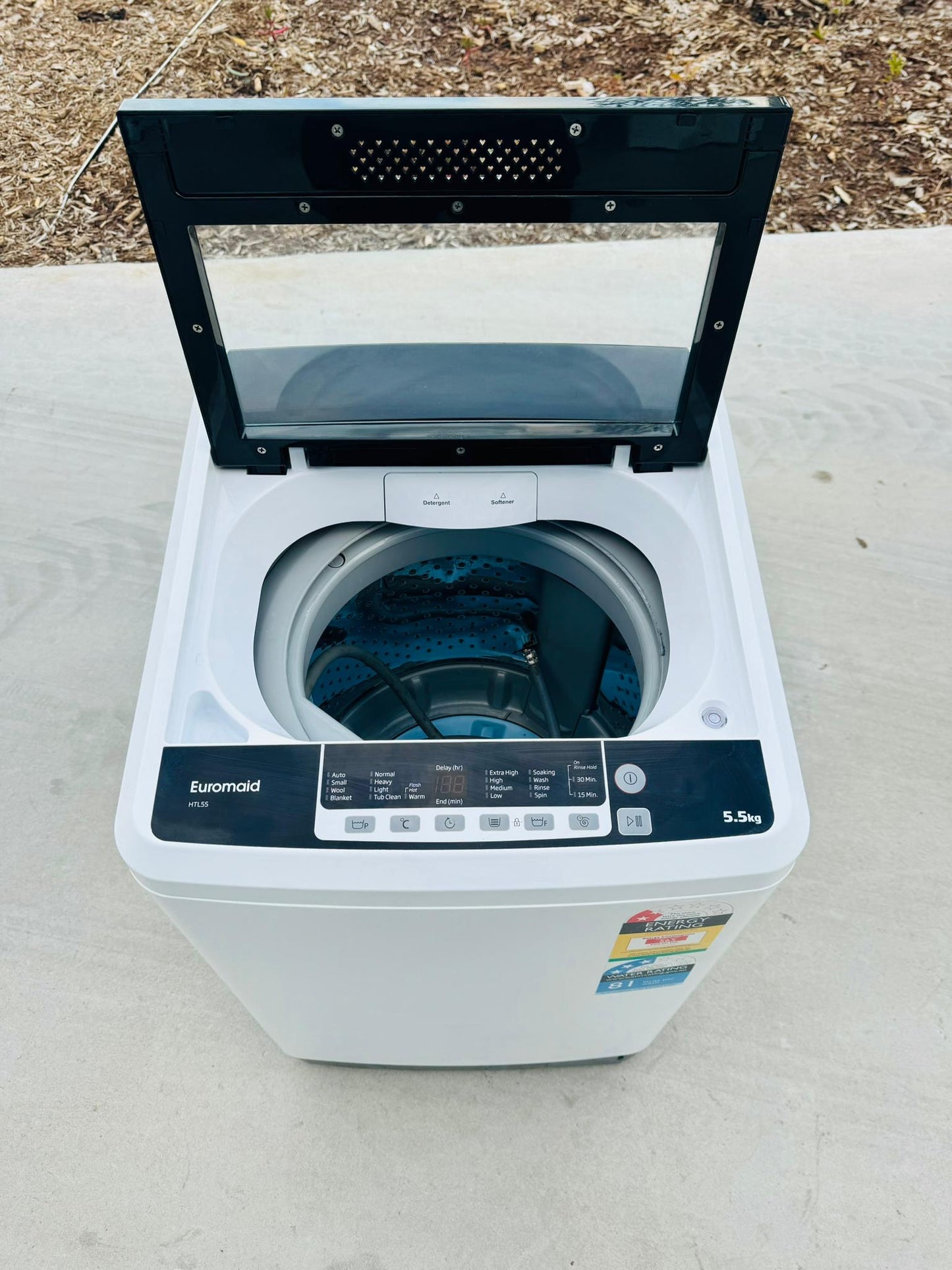 **EUROMAID 5.5 KGS TOP LOADER WASHING MACHINE**