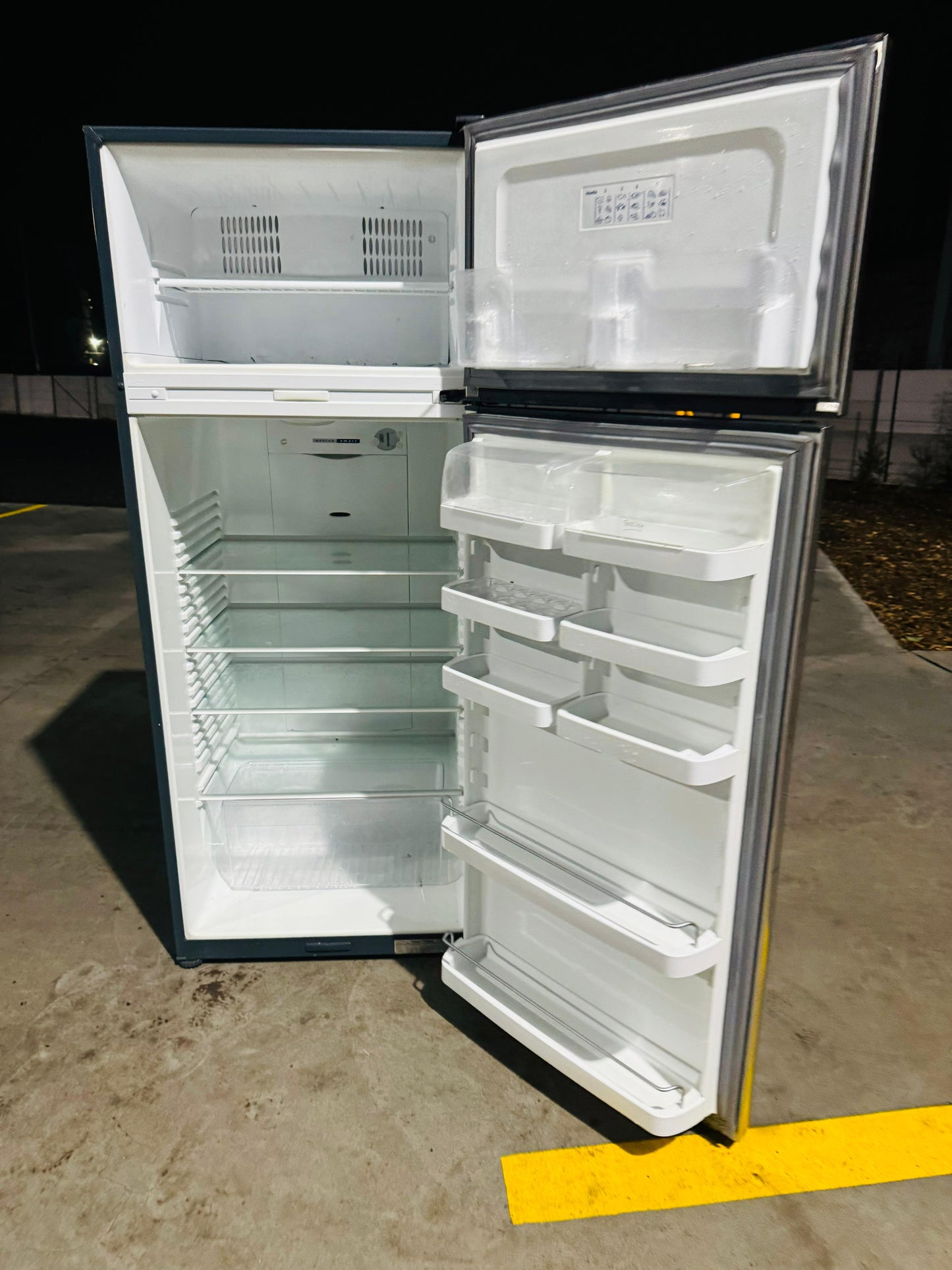 **FISHER & PAYKEL 406 LITRES FRIDGE FREEZER**