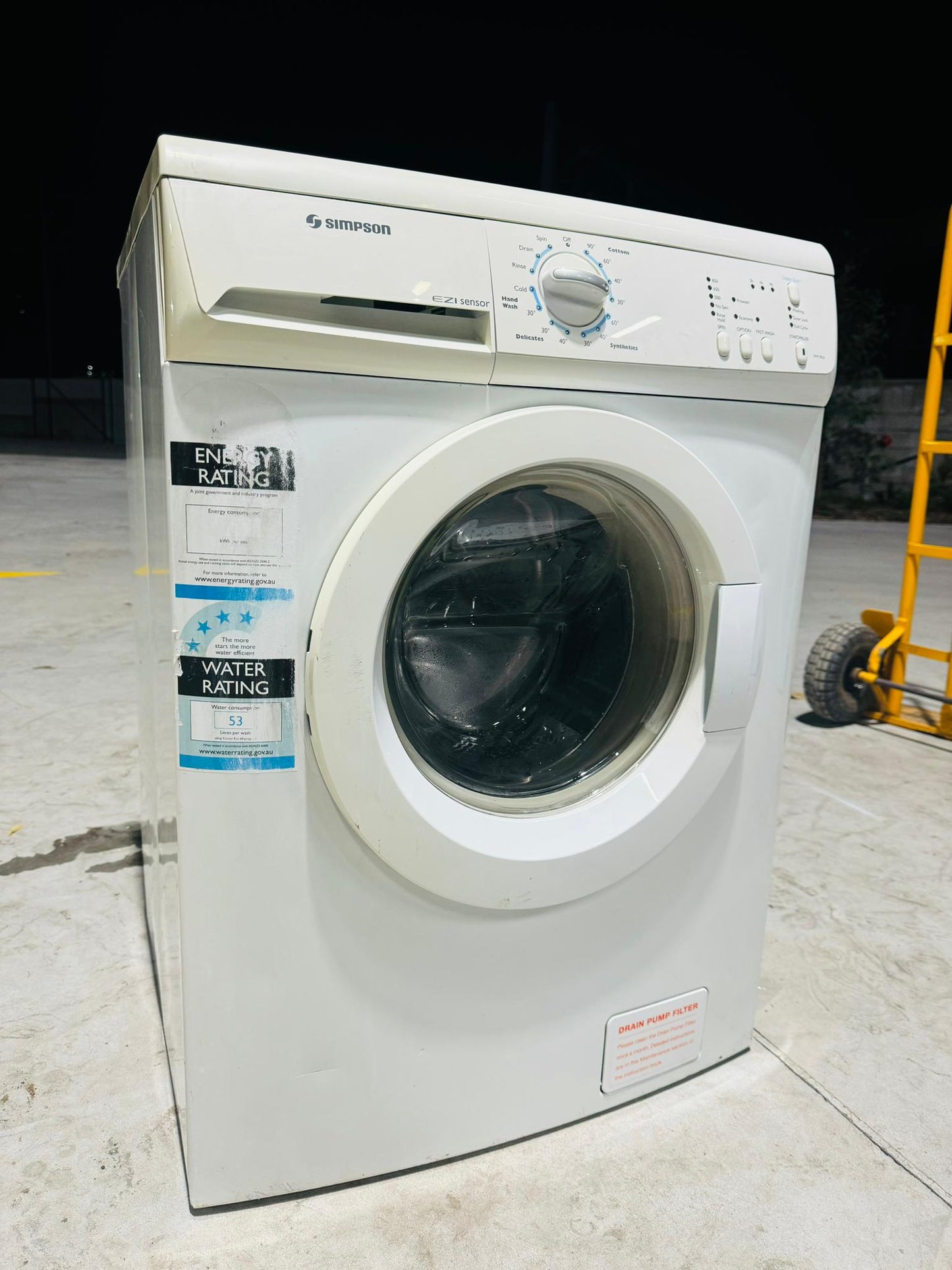 **SIMPSON 7.5 KGS FRONT LOADER WASHING MACHINE**