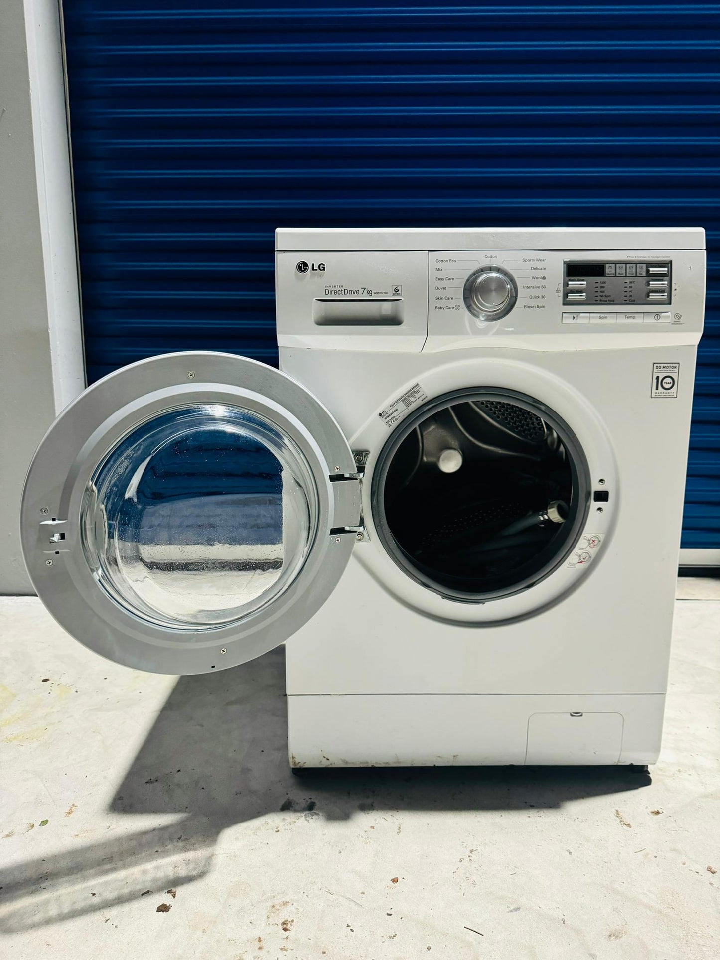 **LG 7KGS FRONT LOADER WASHING MACHINE**