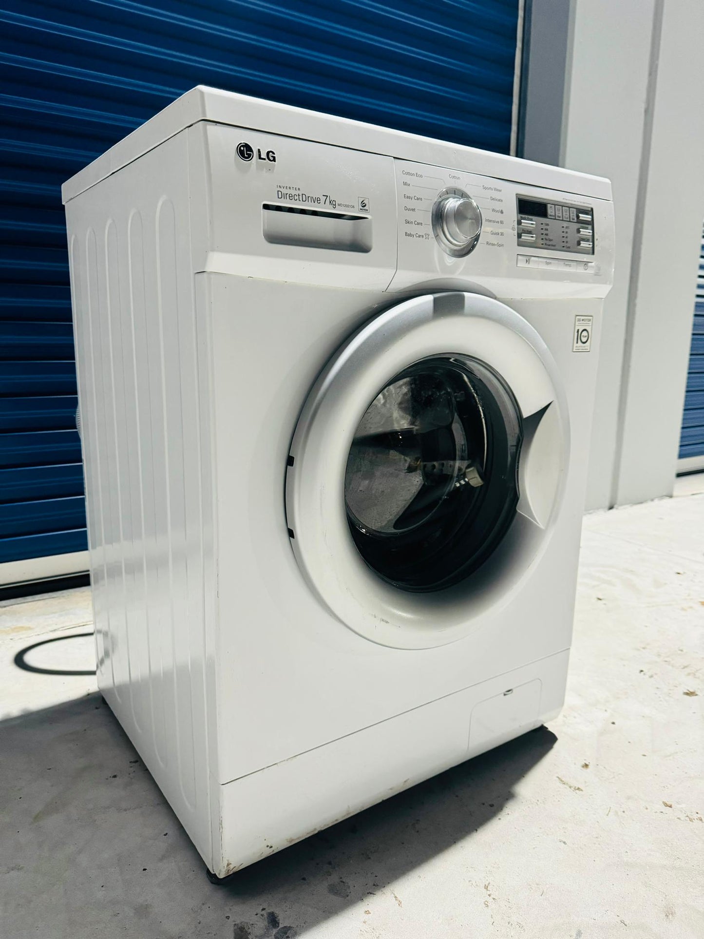 **LG 7KGS FRONT LOADER WASHING MACHINE**