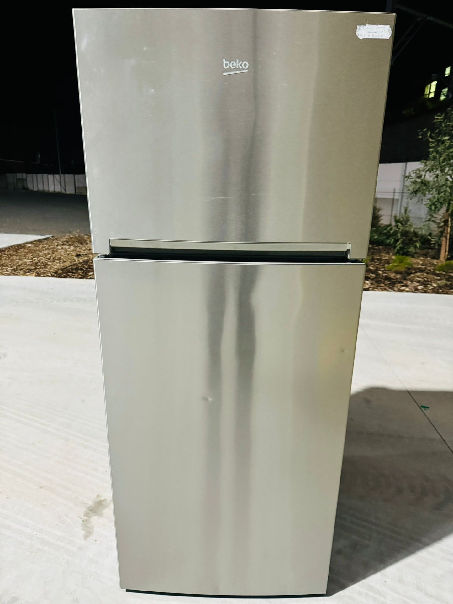 **BEKO 400 LITRES FRIDGE FREEZER**