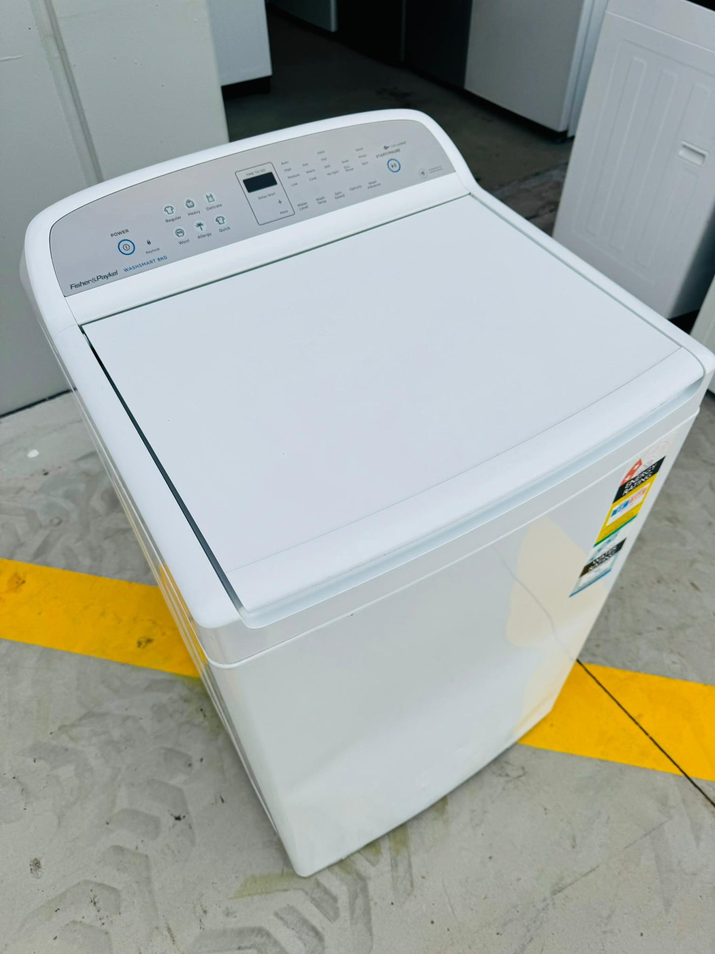 FISHER & PAYKEL 8KGS  TOP LOADER WASHING MACHINE