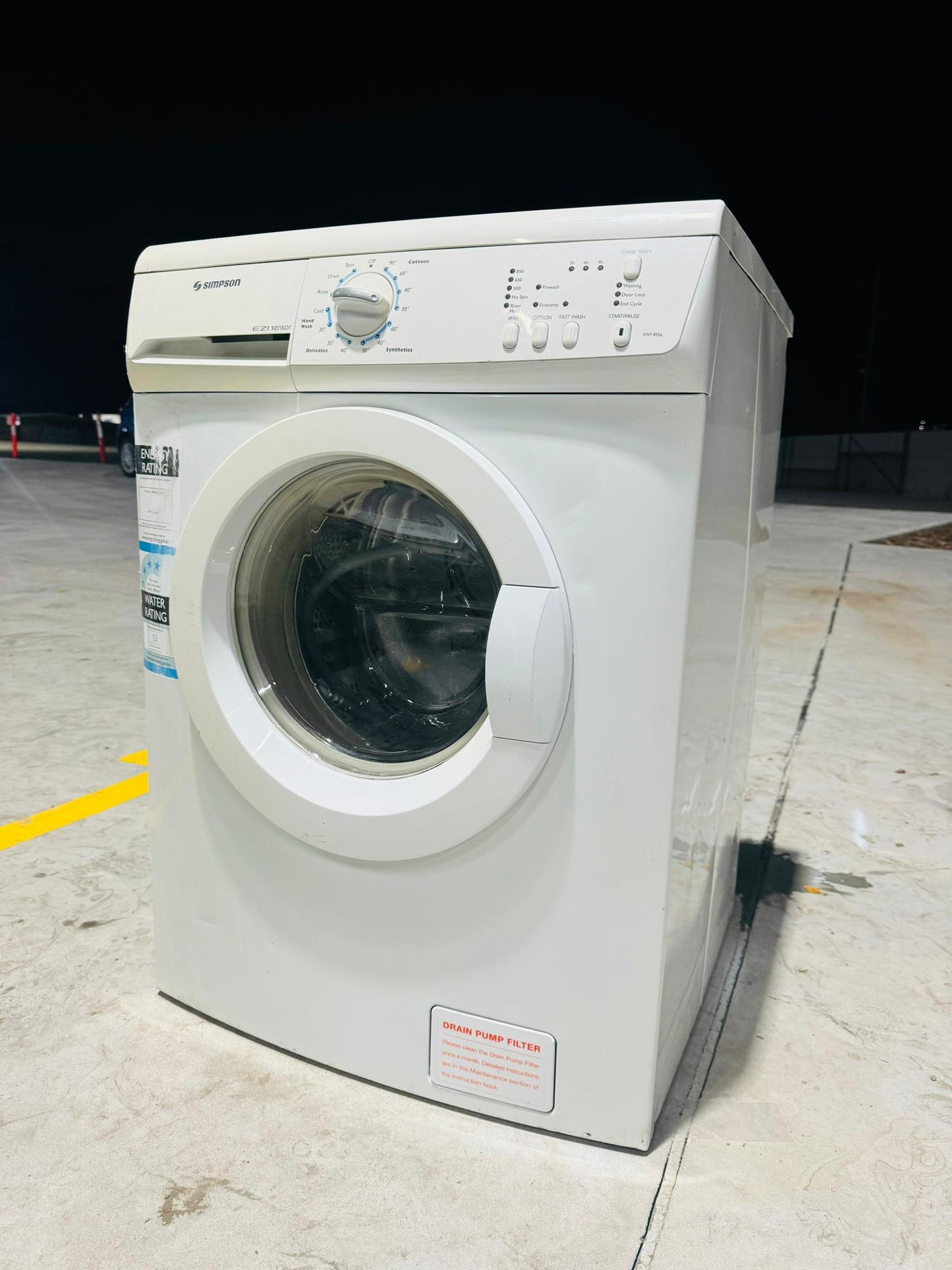 **SIMPSON 7.5 KGS FRONT LOADER WASHING MACHINE**