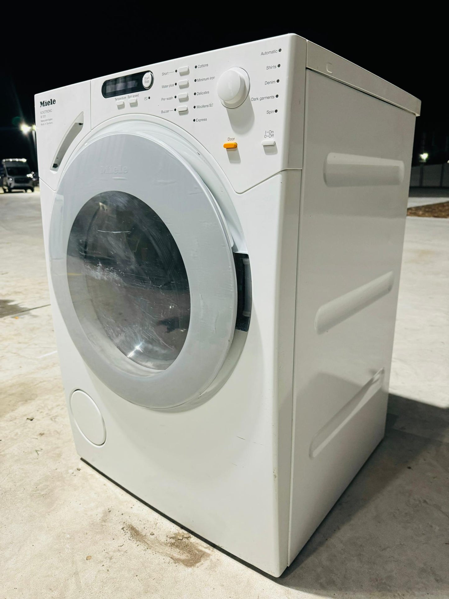 **MIELE 7.5 KGS FRONT LOADER WASHING MACHINE**