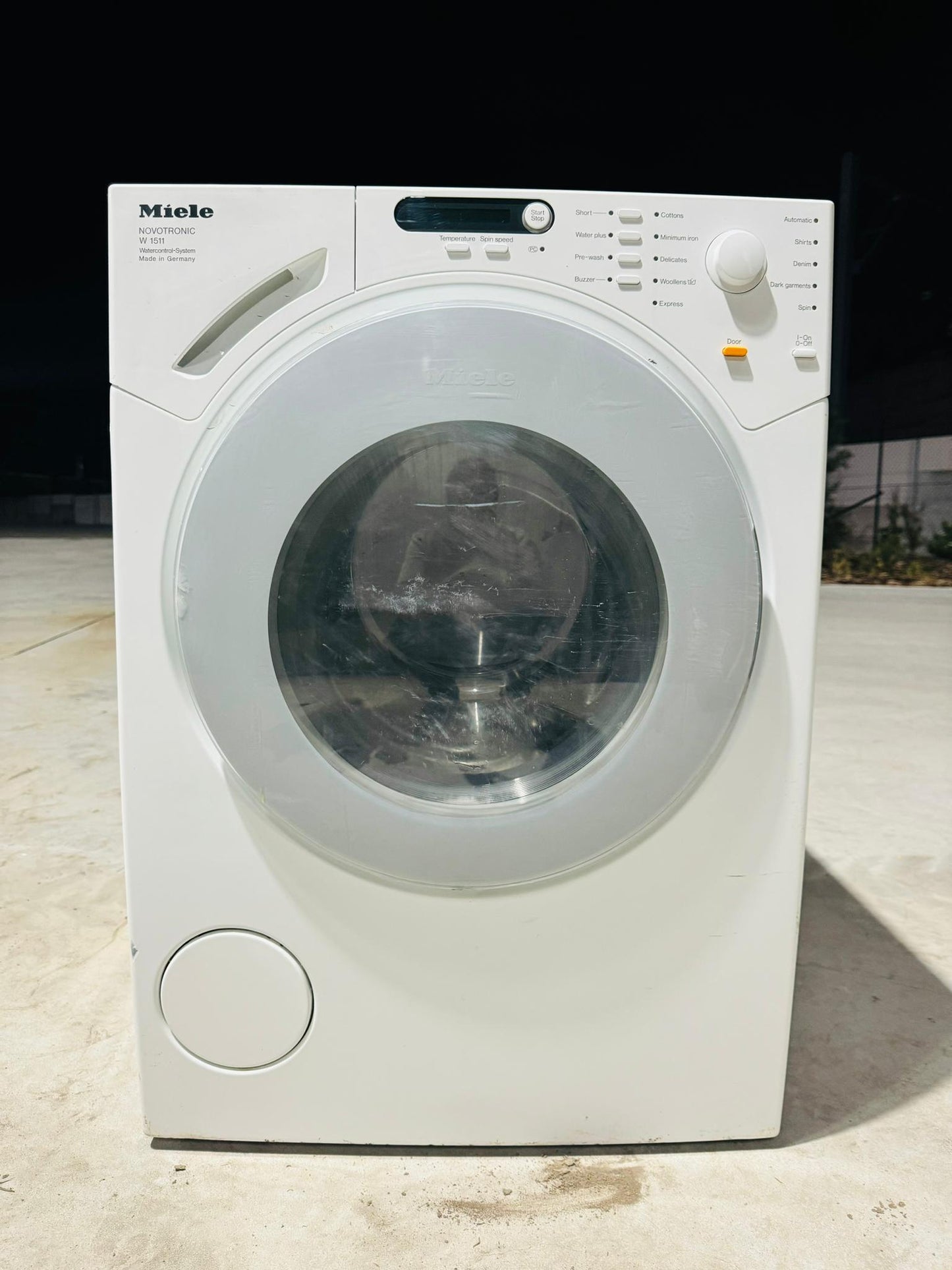 **MIELE 7.5 KGS FRONT LOADER WASHING MACHINE**