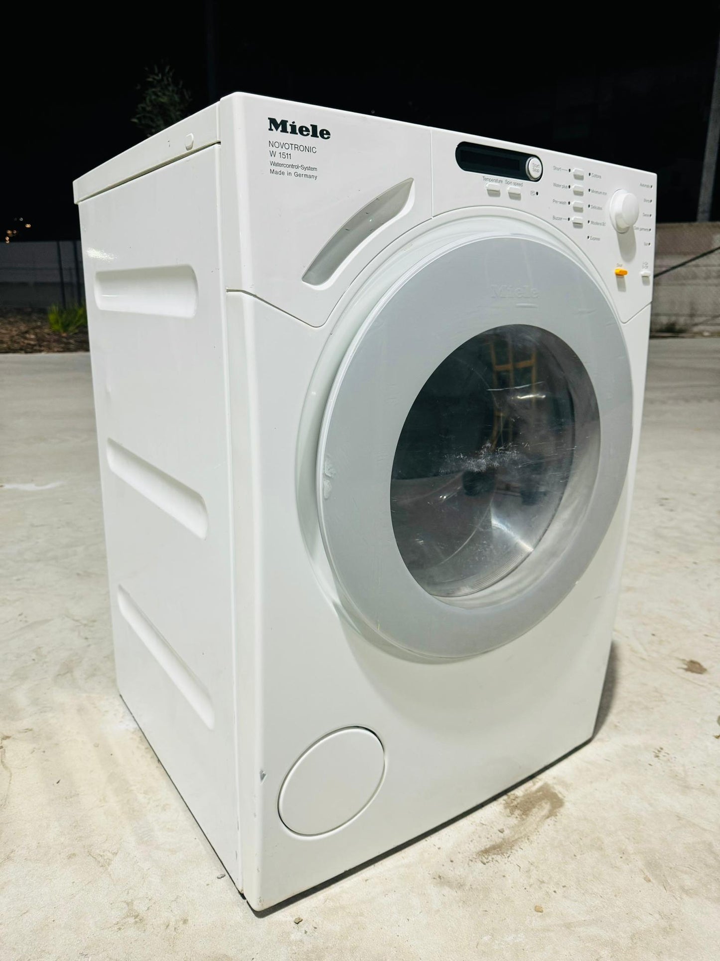 **MIELE 7.5 KGS FRONT LOADER WASHING MACHINE**