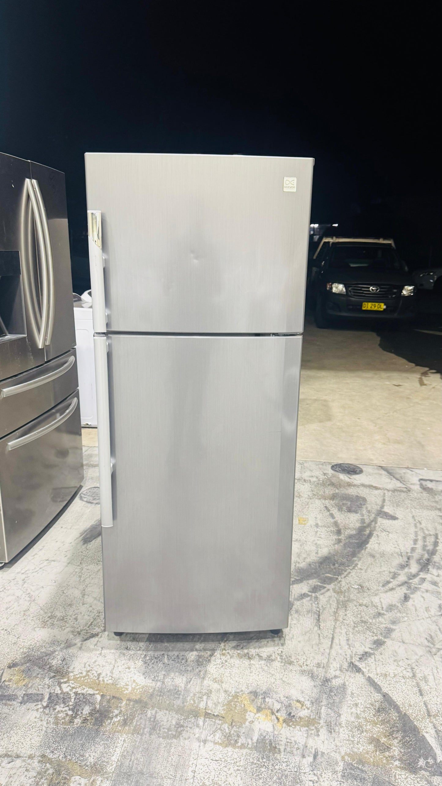 DAEWOO 360 LITRES FRIDGE FREEZER