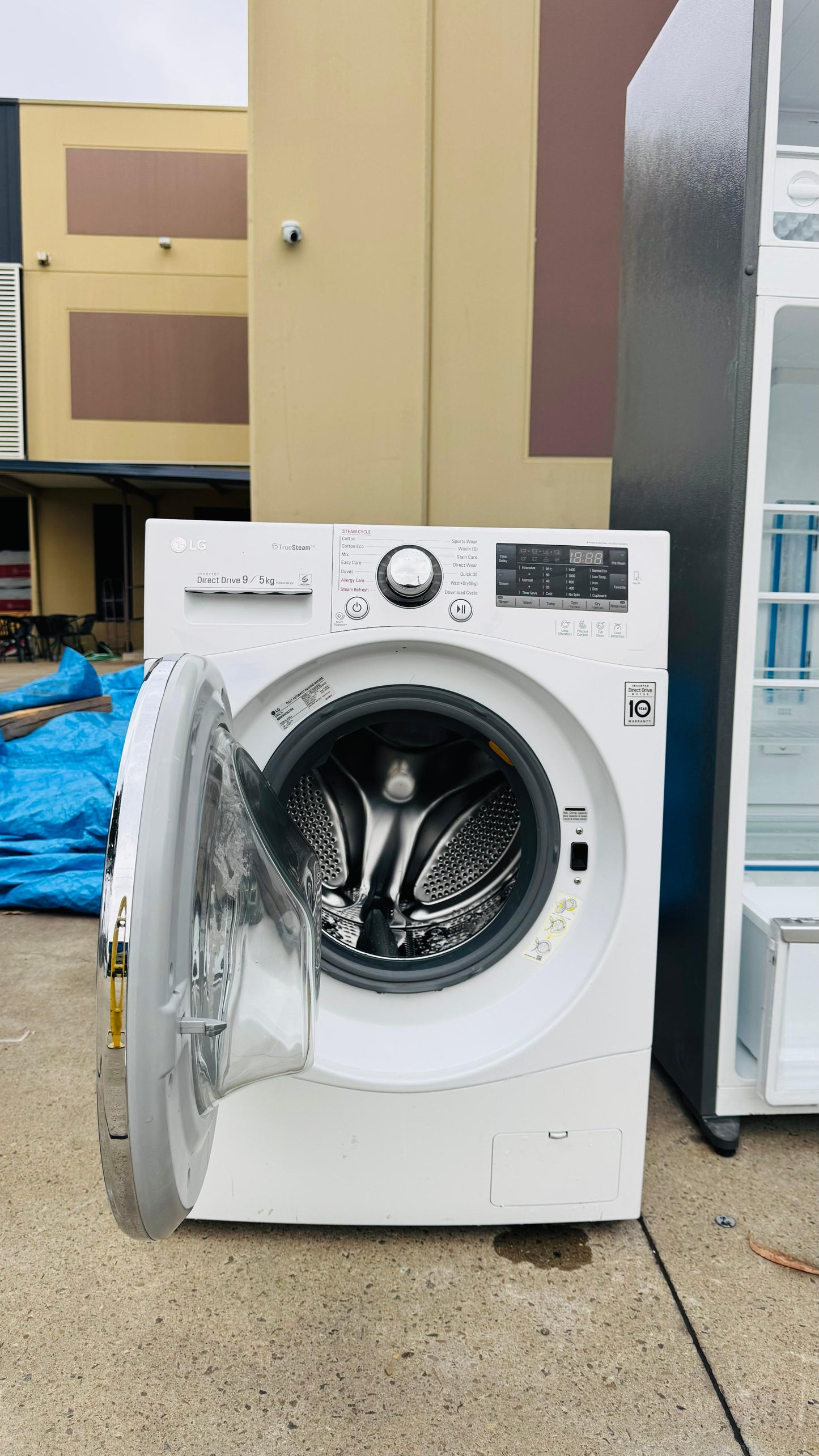 LG 9KGS FRONT LOADER WASHING MACHINE