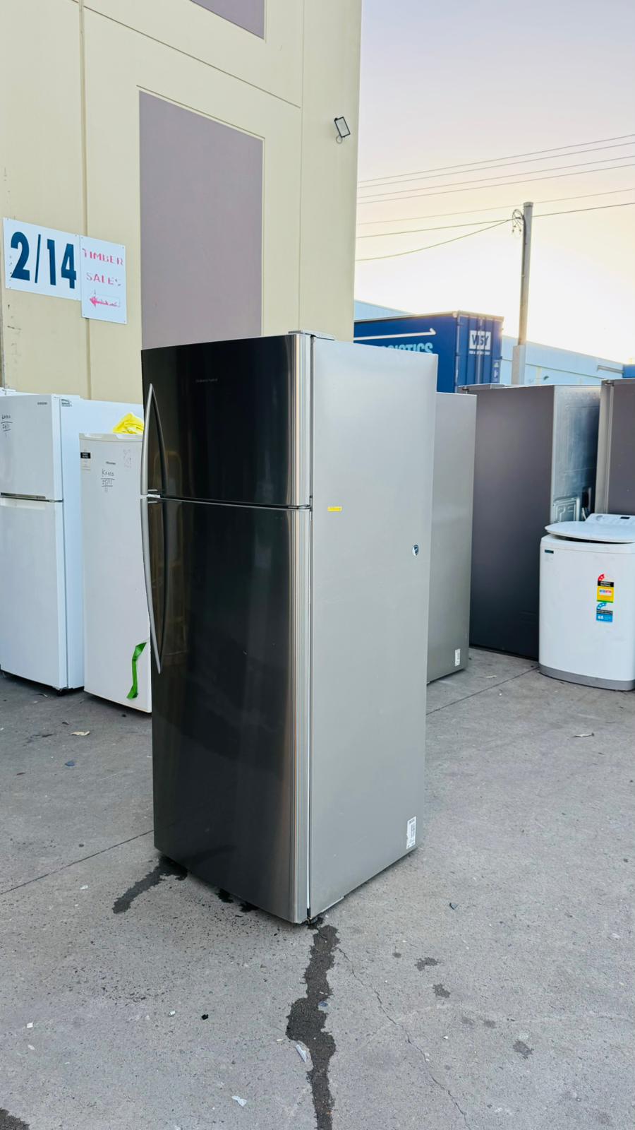 FISHER AND PAYKEL 447 LITRES FRIDGE FREEZER