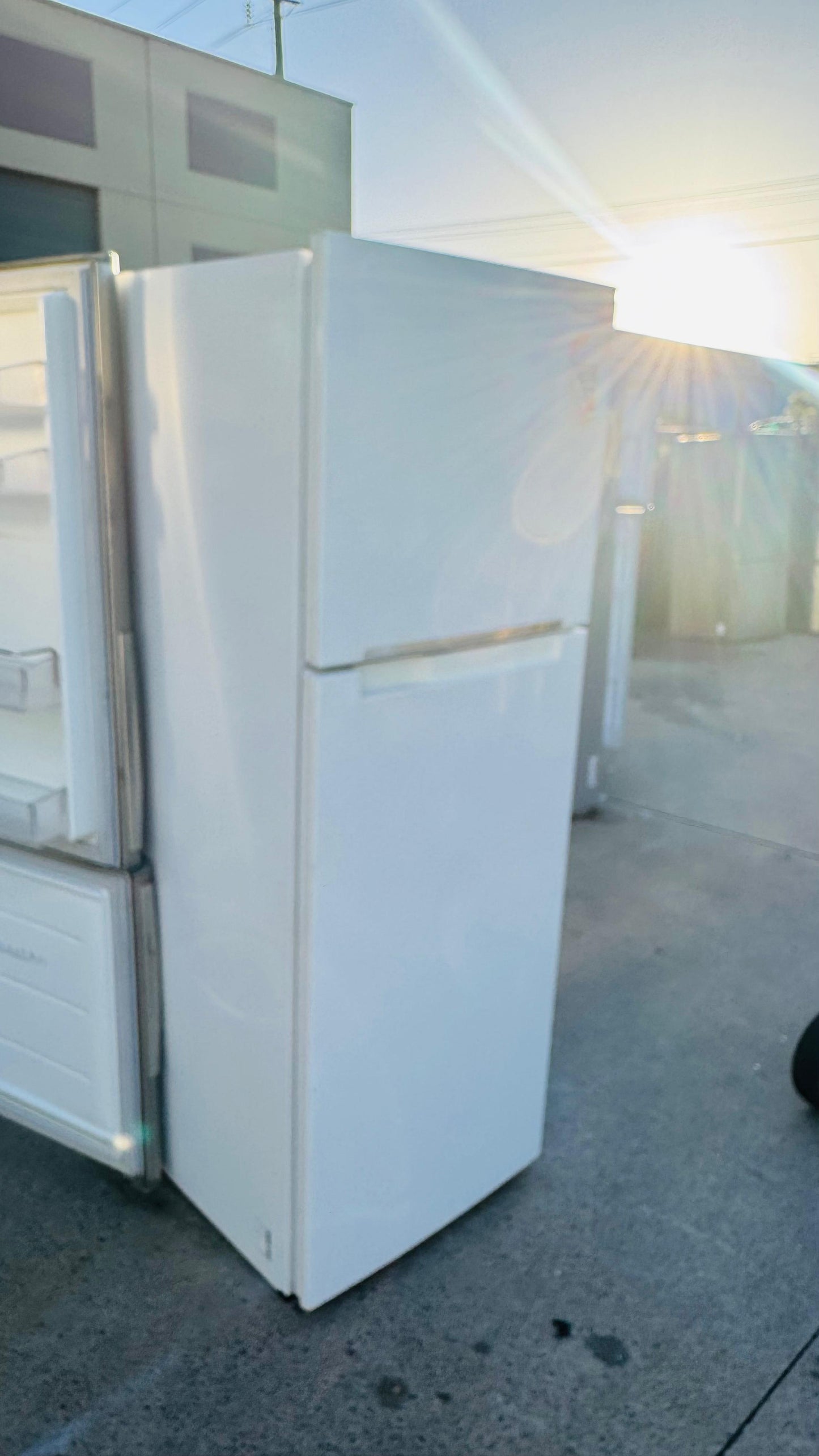 SAMSUNG 343 LITRES FRIDGE FREEZER
