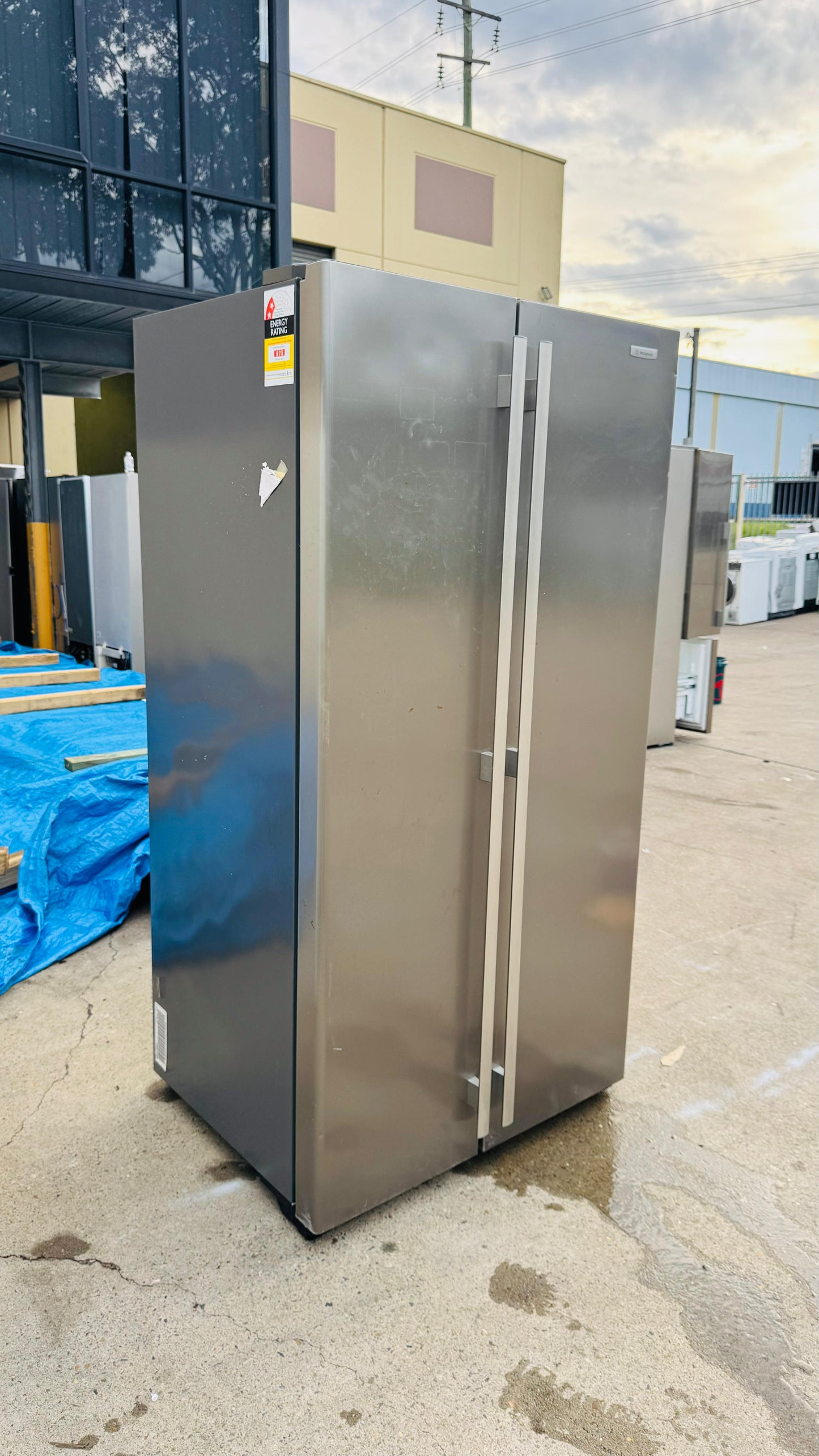 WESTINGHOUSE SIDE BY SIDE 606 LITRES FRIDGE FREEZER