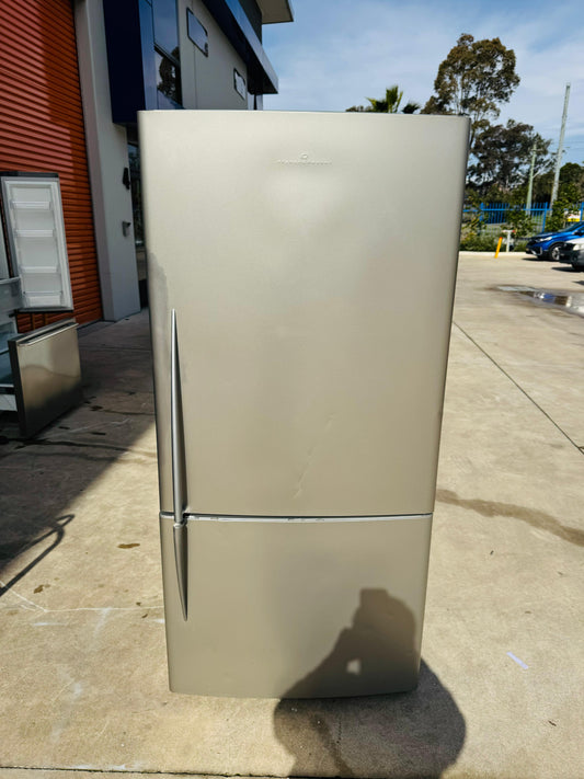 FISHER AND PAYKEL 519 LITRES FRIDGE FREEZER