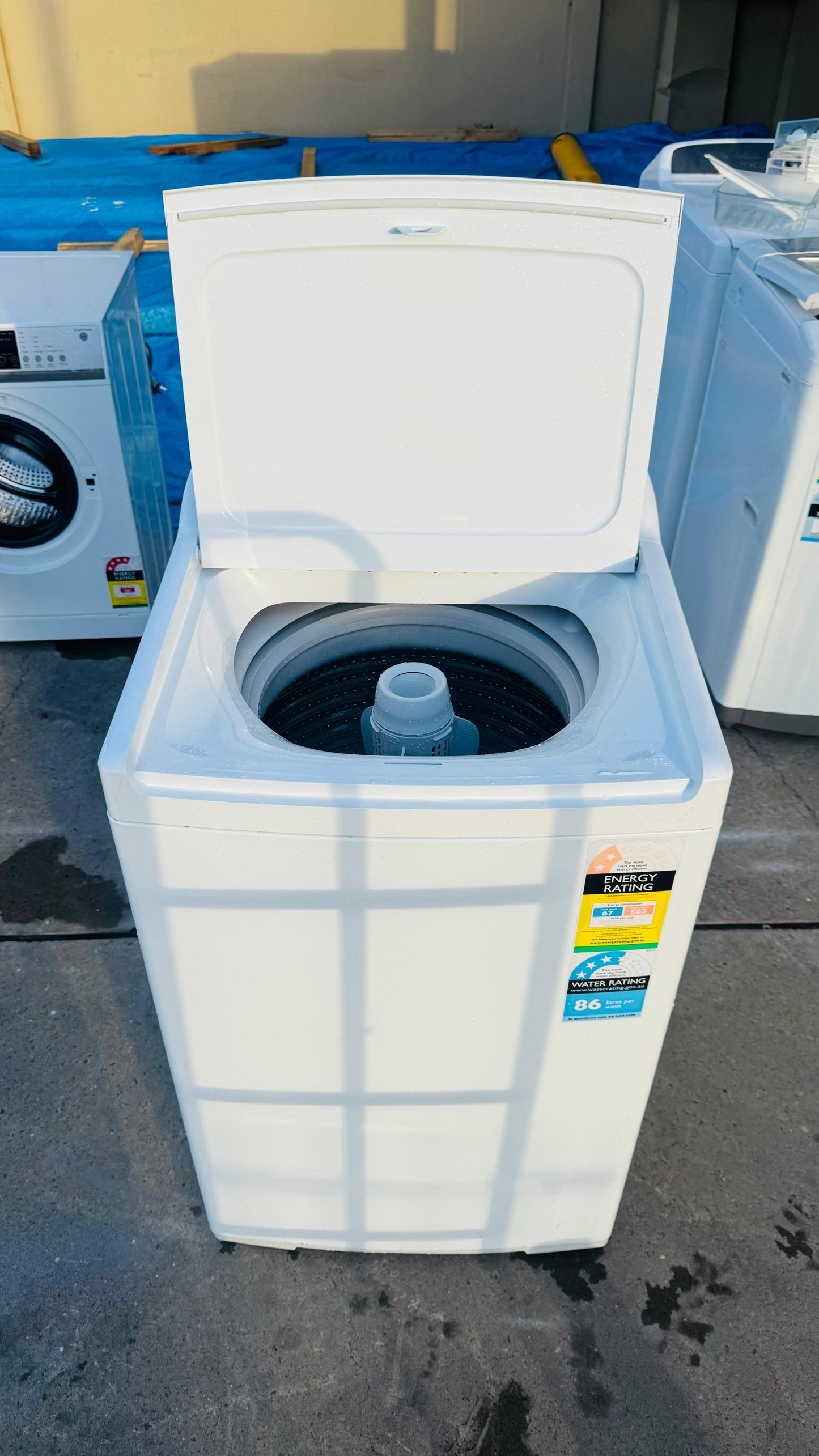 FISHER AND PAYKEL 7KGS TOP LOADER WASHING MACHINE