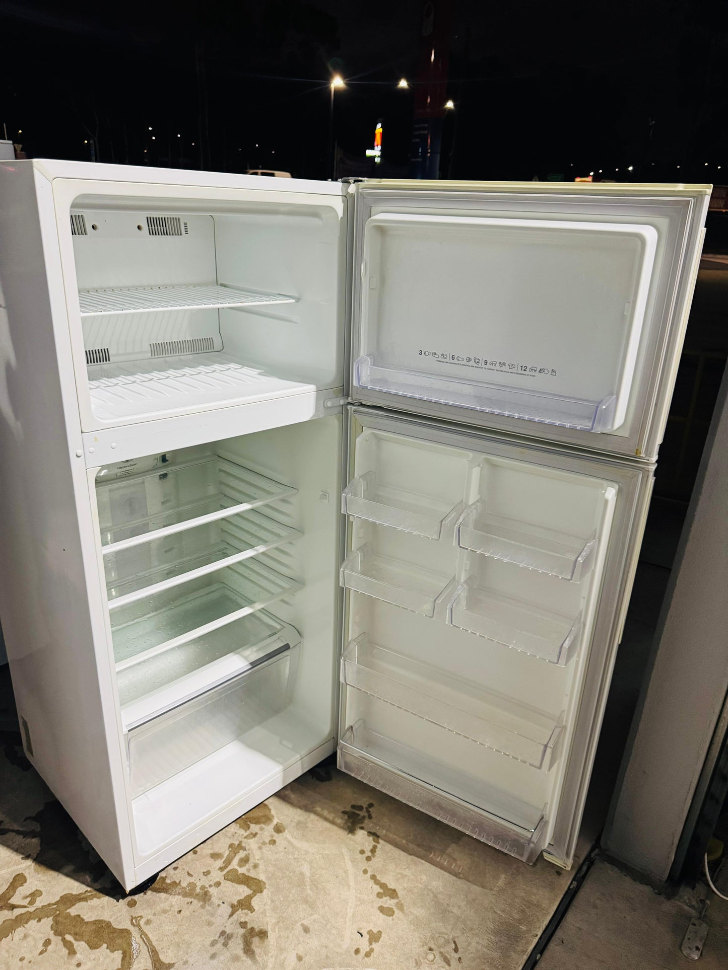 ELECTROLUX 416 LITRES FRIDGE FREEZER