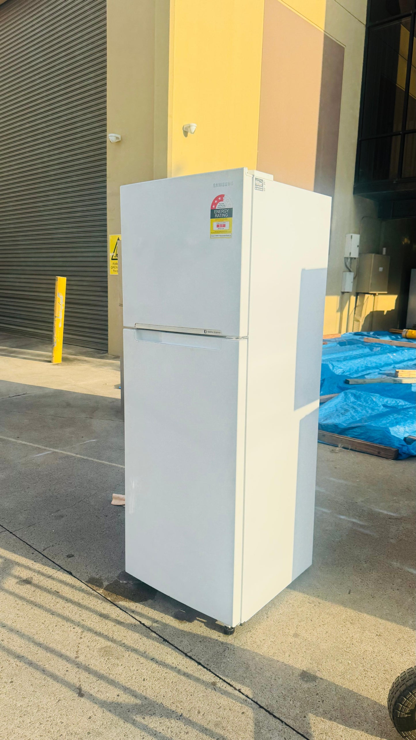 SAMSUNG 343 LITRES FRIDGE FREEZER