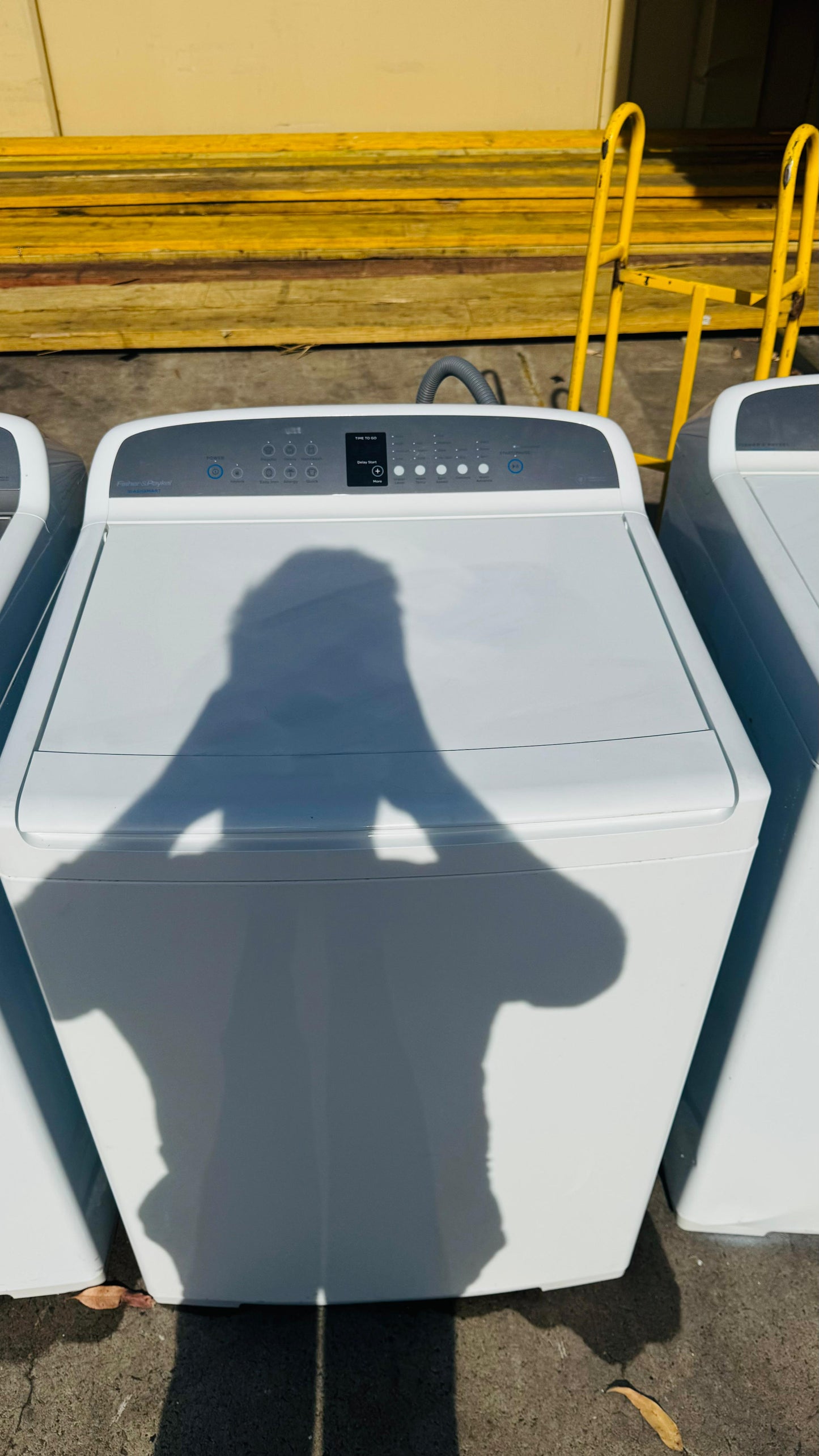 FISHER AND PAYKEL 10 KGS TOP LOADER WASHING MACHINE