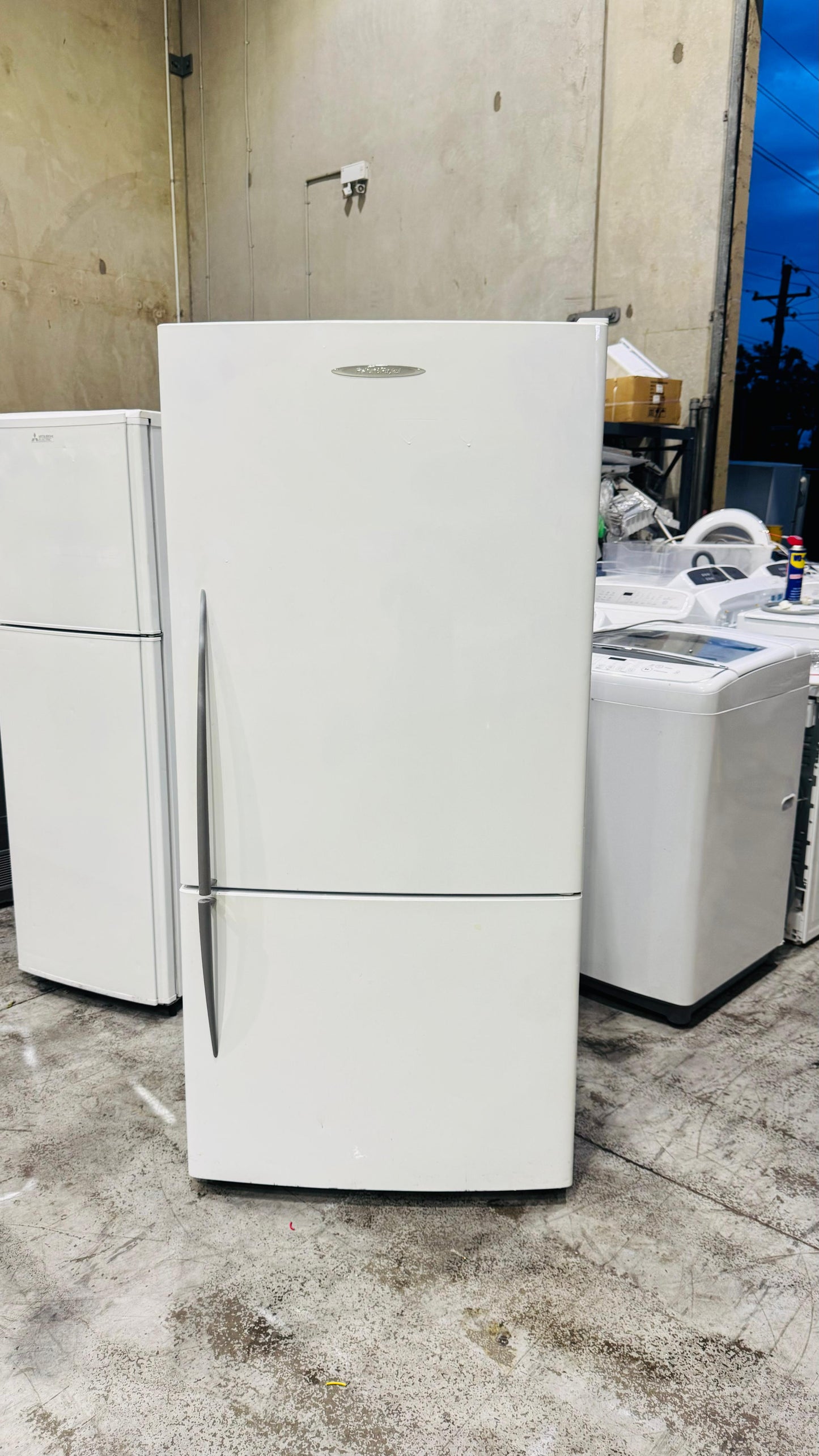 FISHER AND PAYKEL 519 LITRES FRIDGE FREEZER