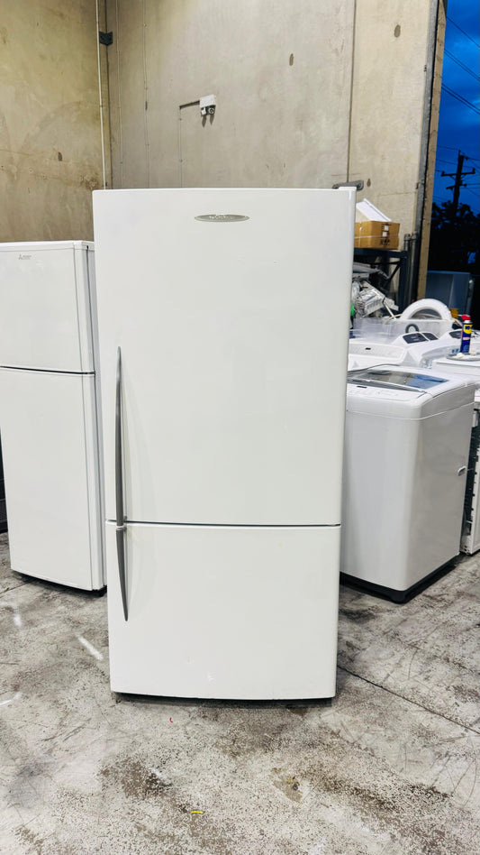 FISHER AND PAYKEL 519 LITRES FRIDGE FREEZER