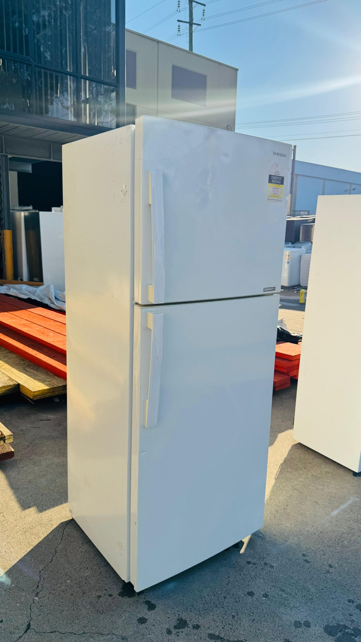 SAMSUNG 393 LITRES FRIDGE FREEZER