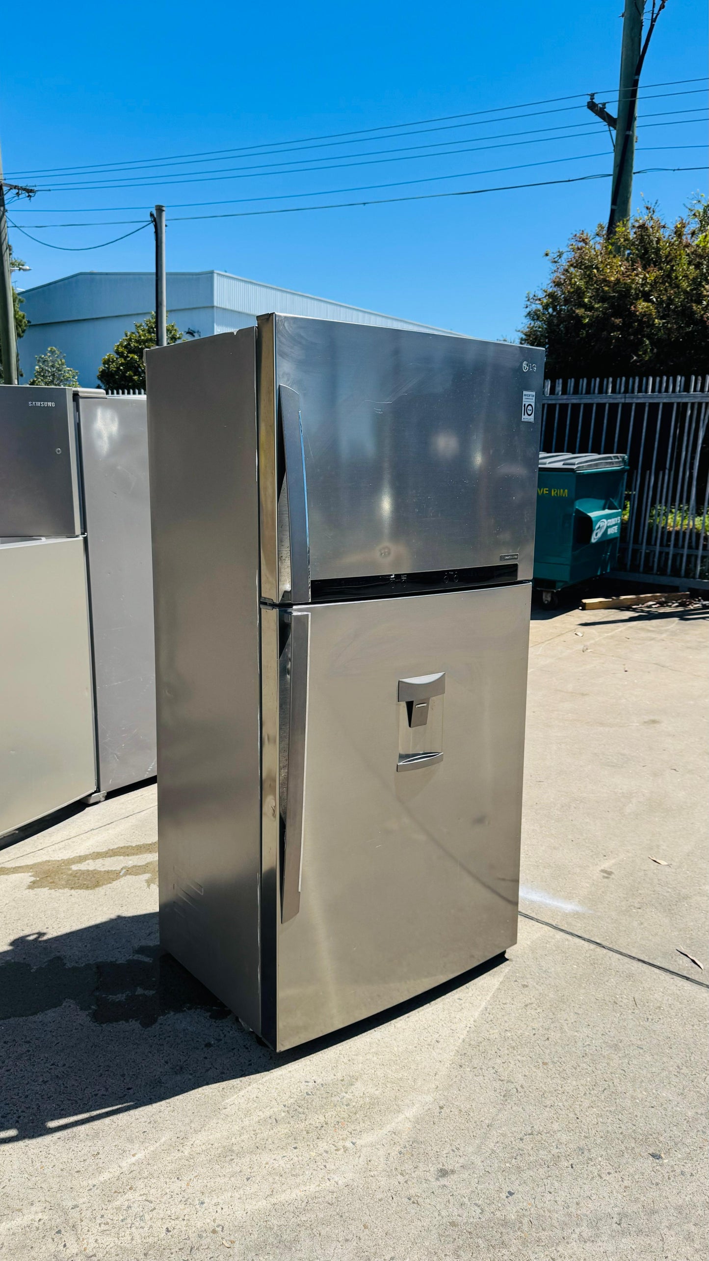 LG 600 LITRES FRIDGE FREEZER