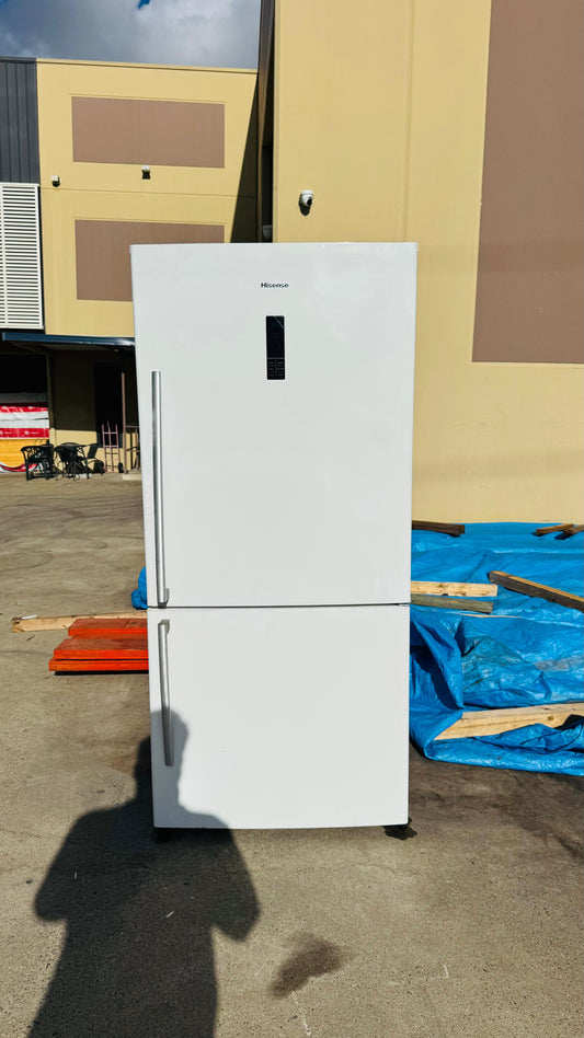 HISENSE 520 LITRES FRIDGE FREEZER