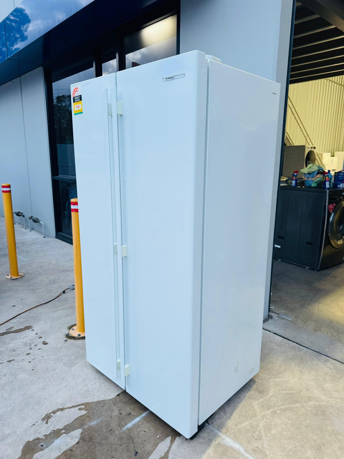 WESTING HOUSE SIDE BY SIDE 606 LITRES FRIDGE FREEZER