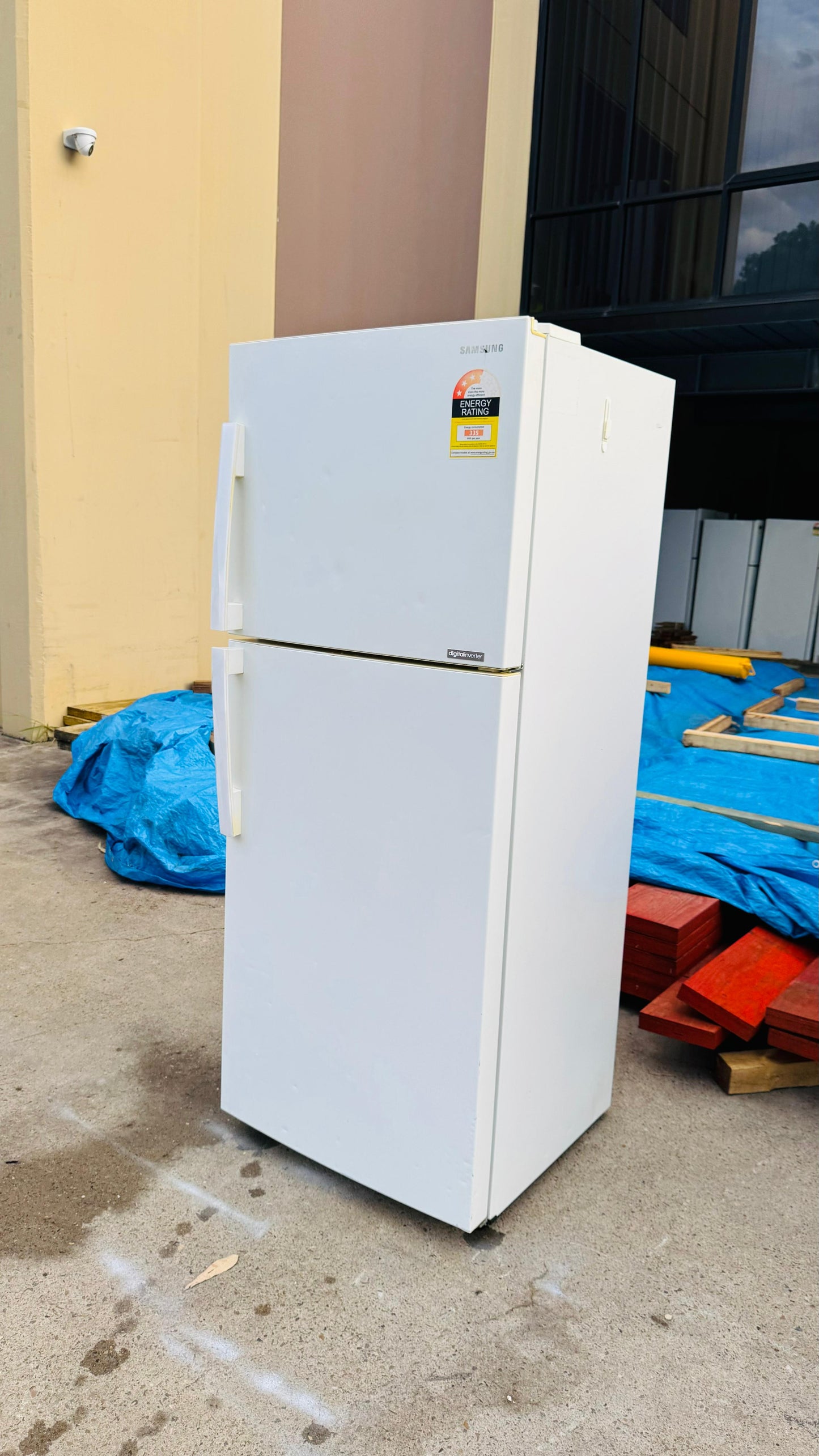 SAMSUNG 392 LITRES FRIDGE FREEZER