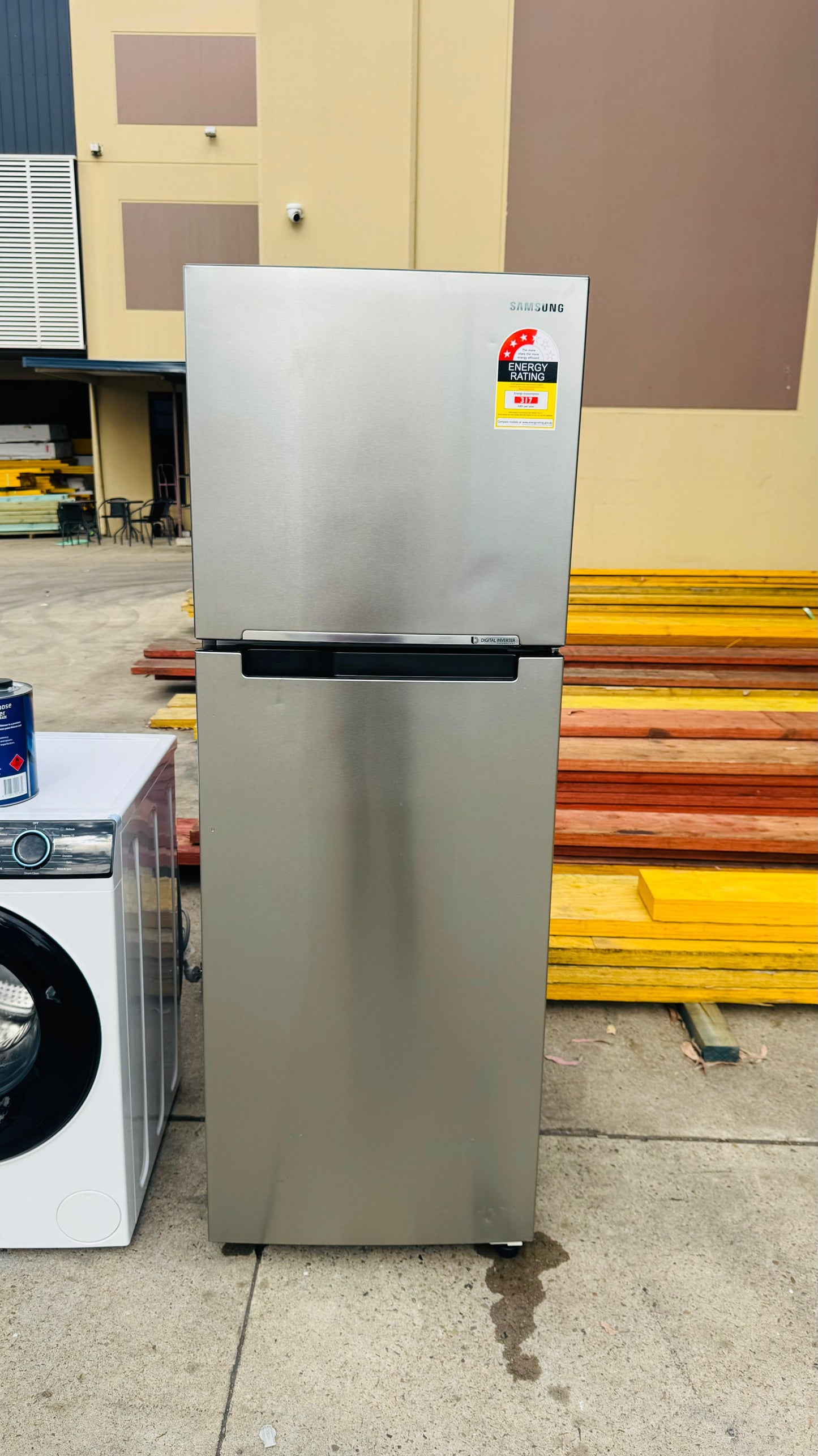 SAMSUNG 343 LITRES FRIDGE FREEZER