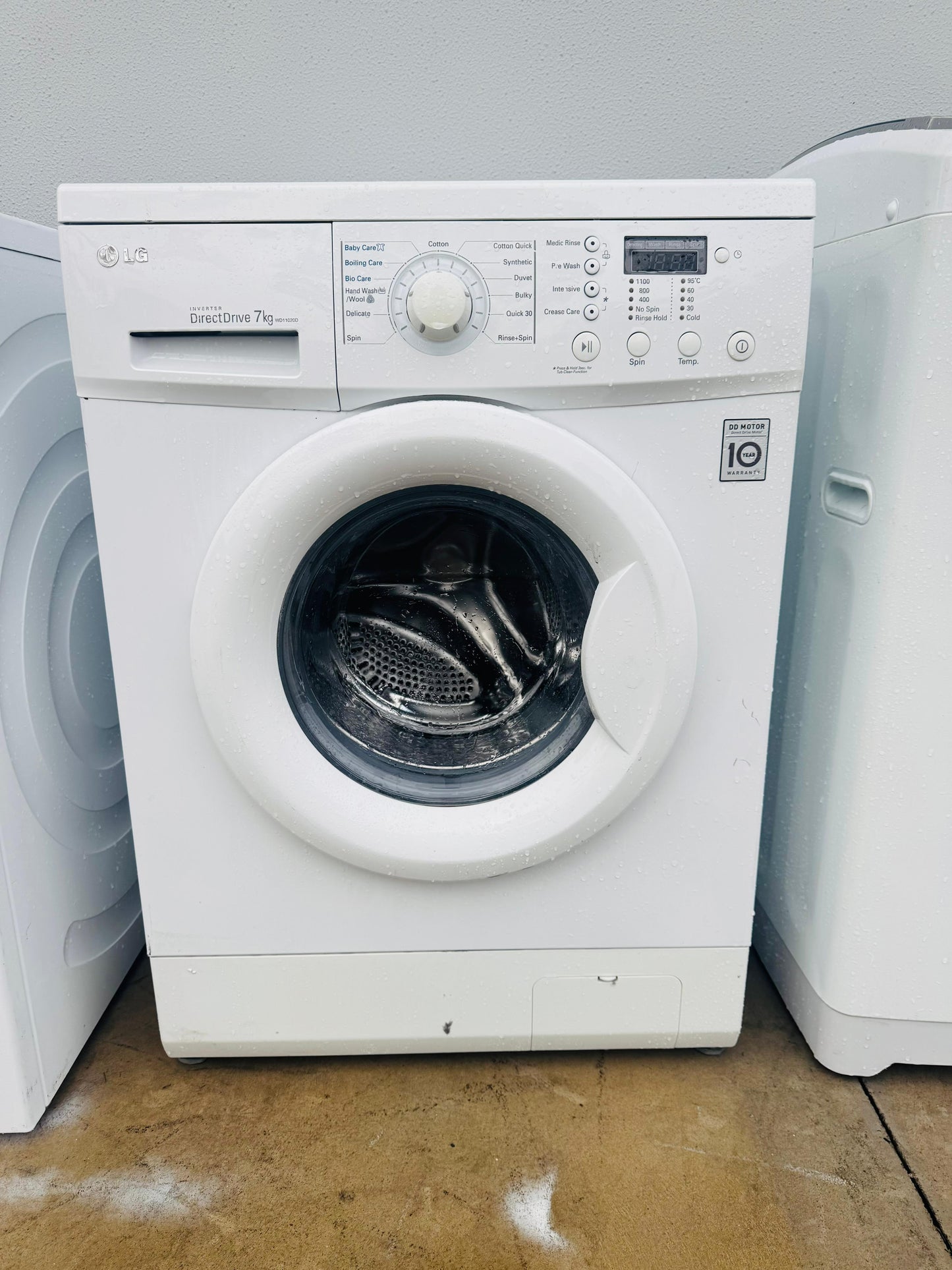LG 7KGS FRONT LOADER WASHING MACHINE