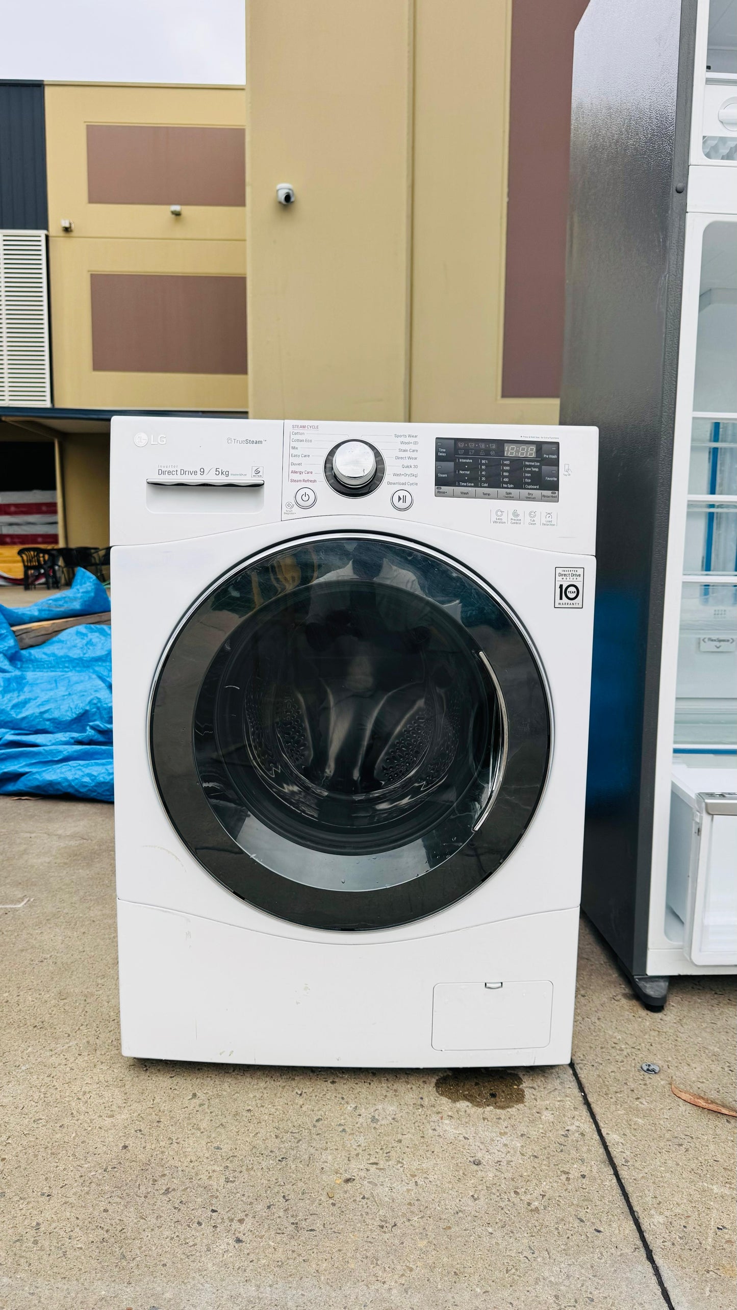 LG 9KGS FRONT LOADER WASHING MACHINE