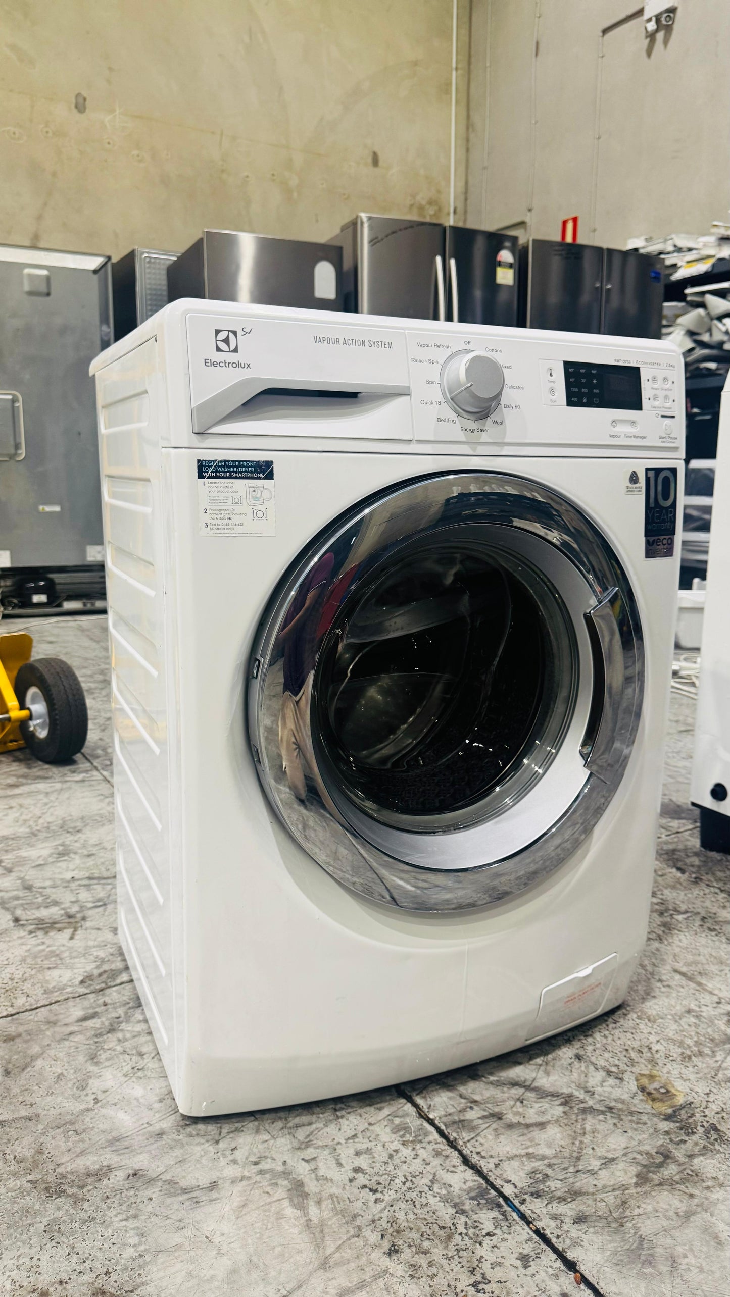 ELECTROLUX 7.5KGS FRONT LOADER WASHING MACHINE