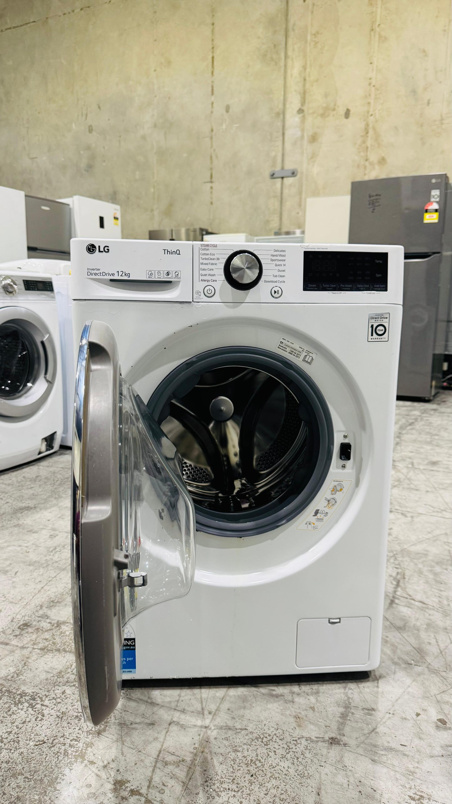 LG 12KGS FRONT LOADER WASHING MACHINE