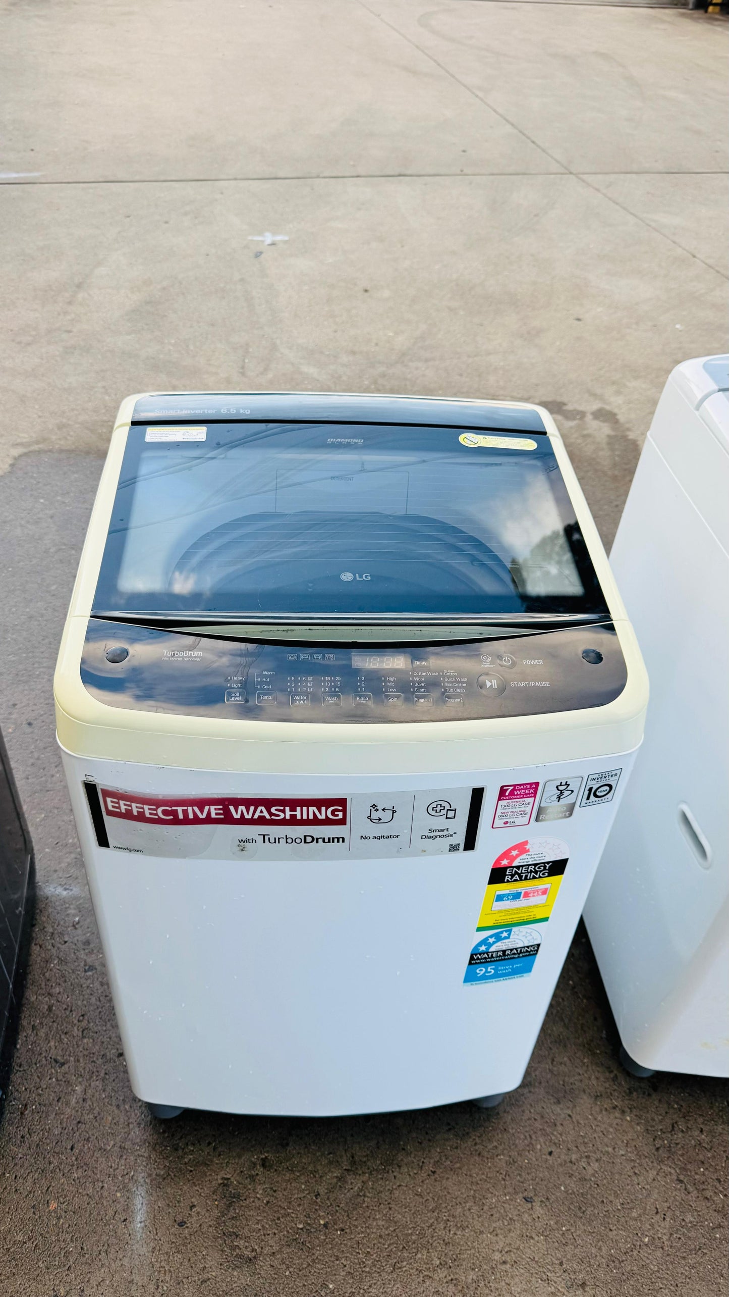LG 6.5KGS TOP LOADER WASHING MACHINE