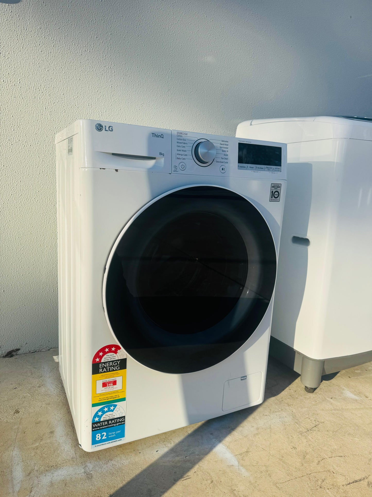 LG 8 KGS FRONT LOADER WASHING MACHINE