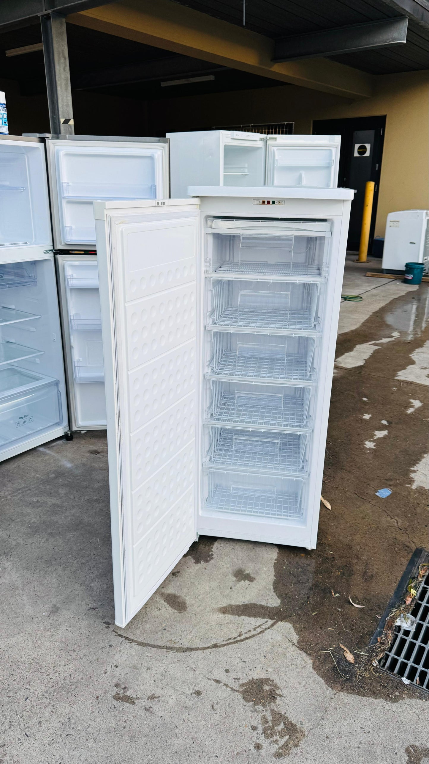 CHANGHONG 208 FREEZER ONLY