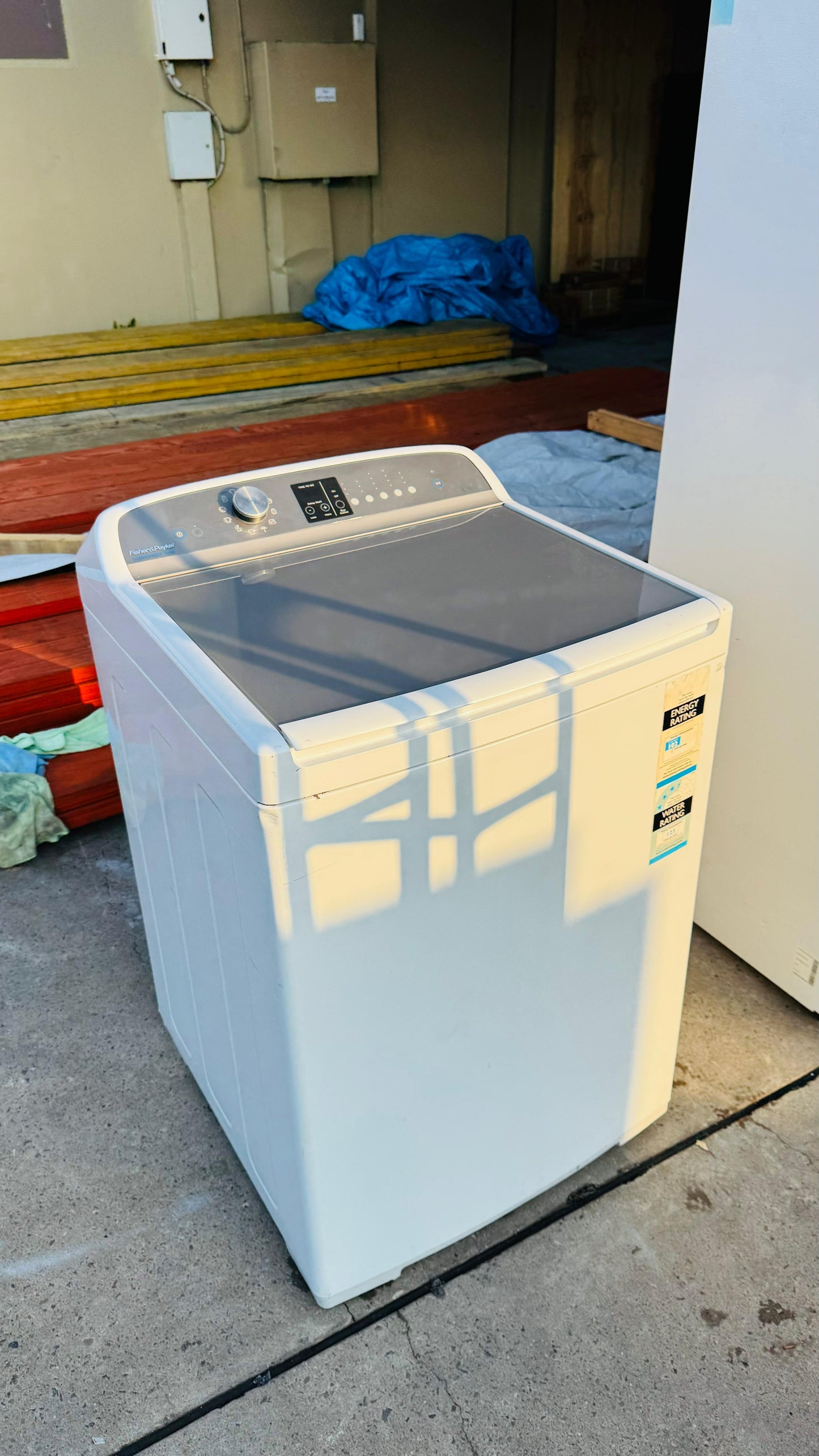 FISHER AND PAYKEL 10KGS TOP LOADER WASHING MACHINE