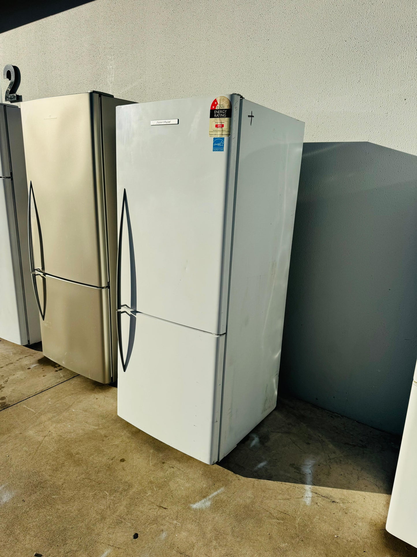 FISHER AND PAYKEL 373 LITRES FRIDGE FREEZER
