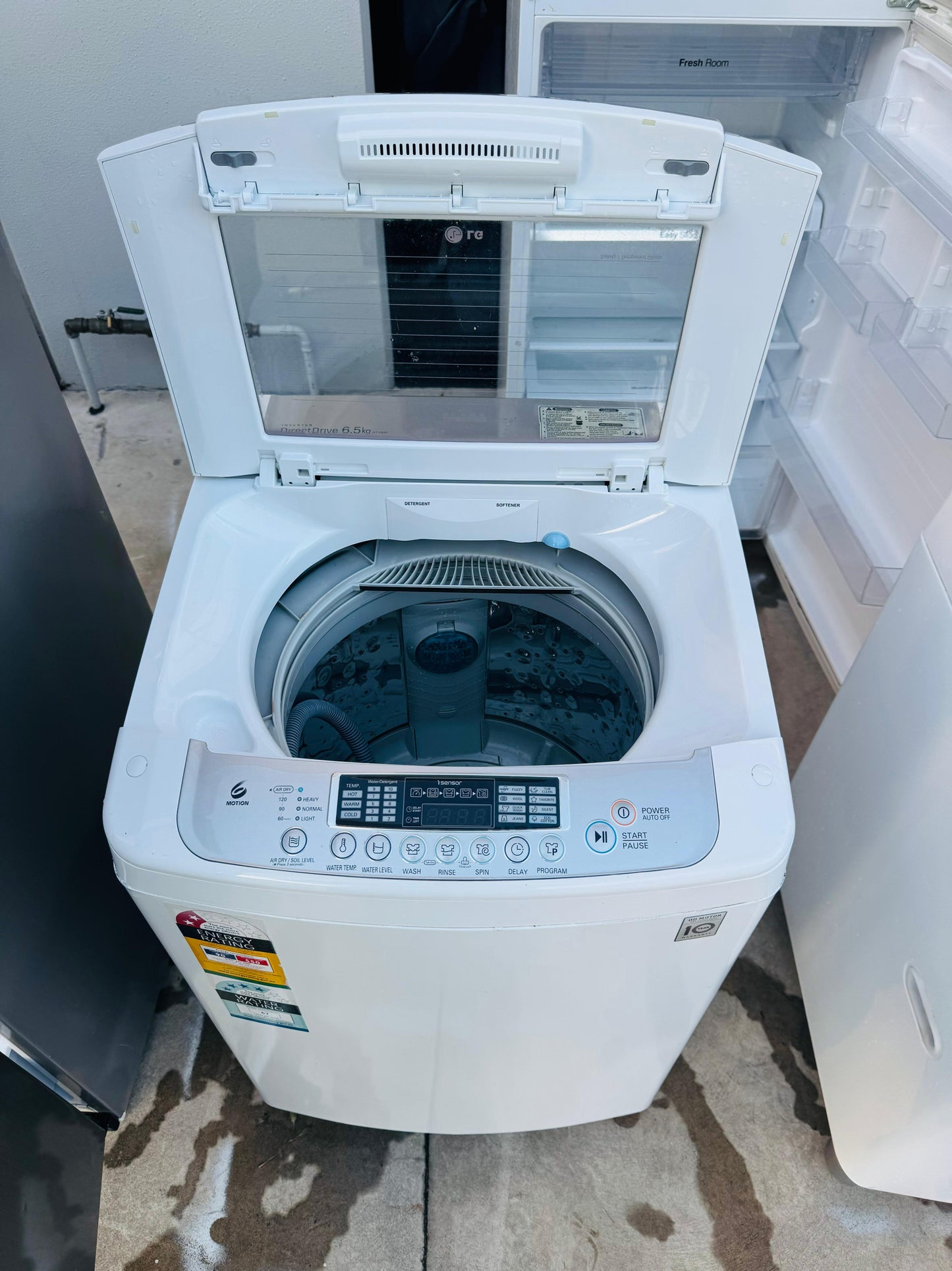 LG 6.5 KGS TOP LOADER WASHING MACHINE✅