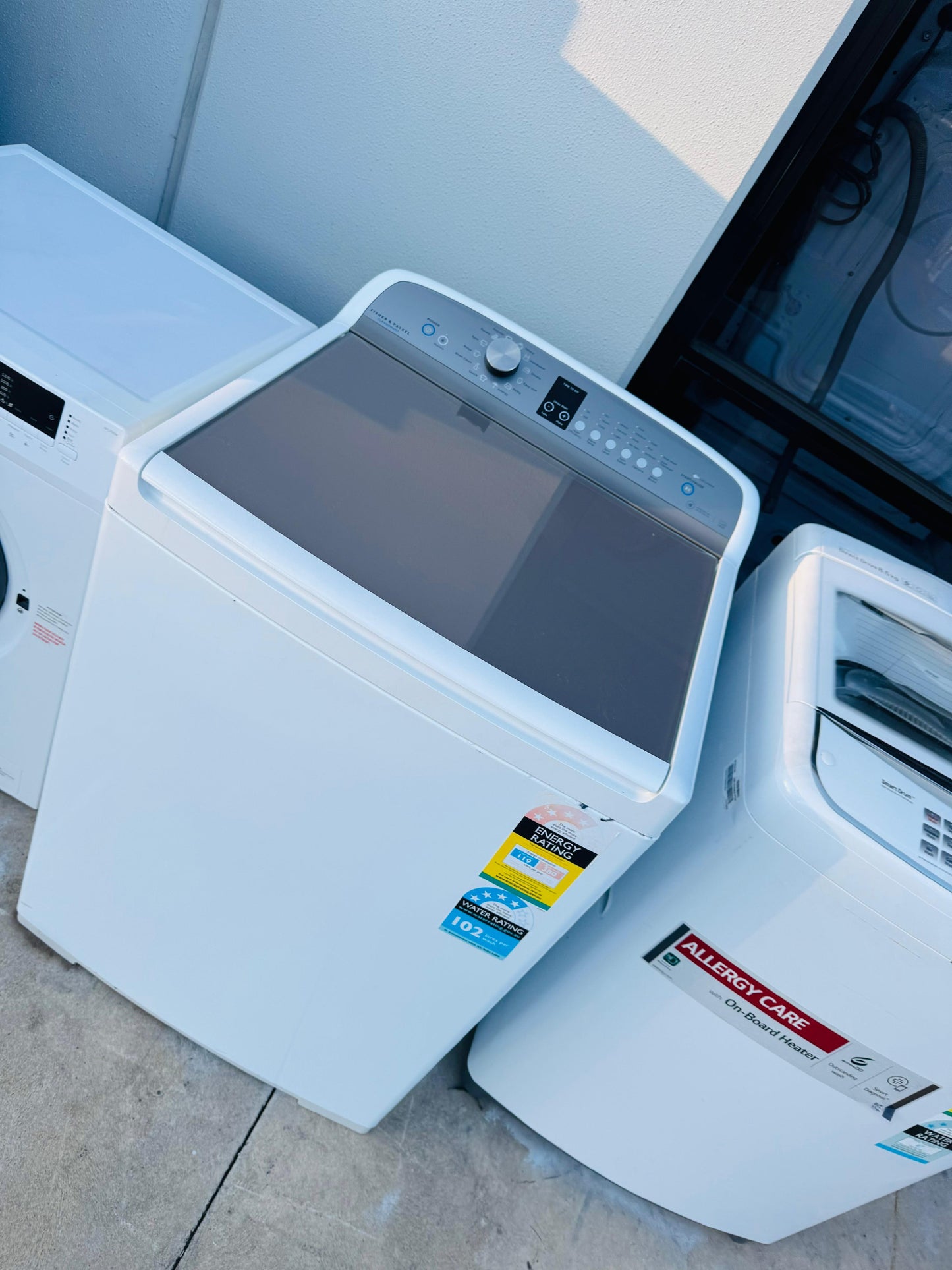 FISHER AND PAYKEL 10KGS TOP LOADER WASHING MACHINE