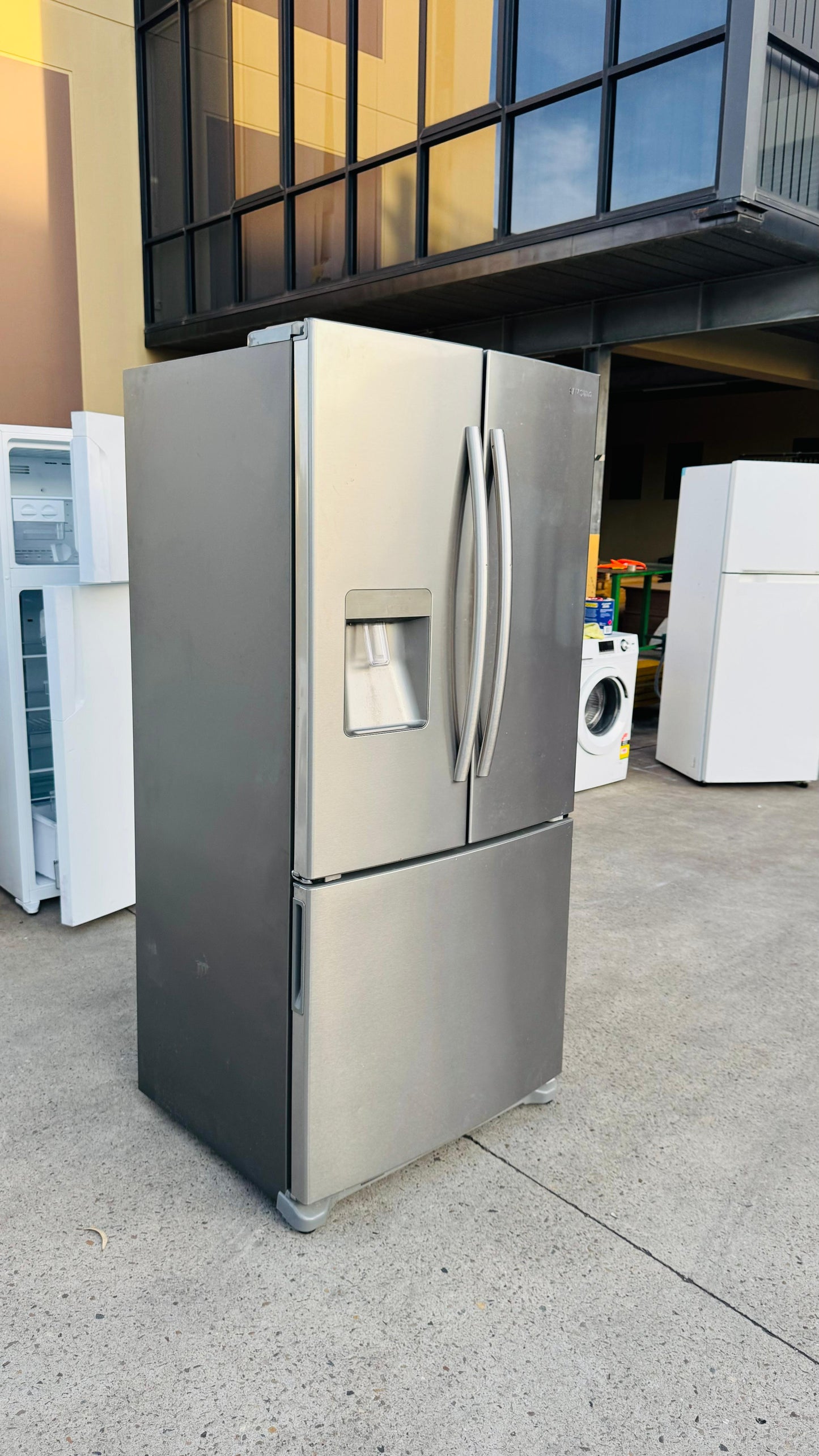 SAMSUNG FRENCH DOOR 533 FRIDGE FREEZER