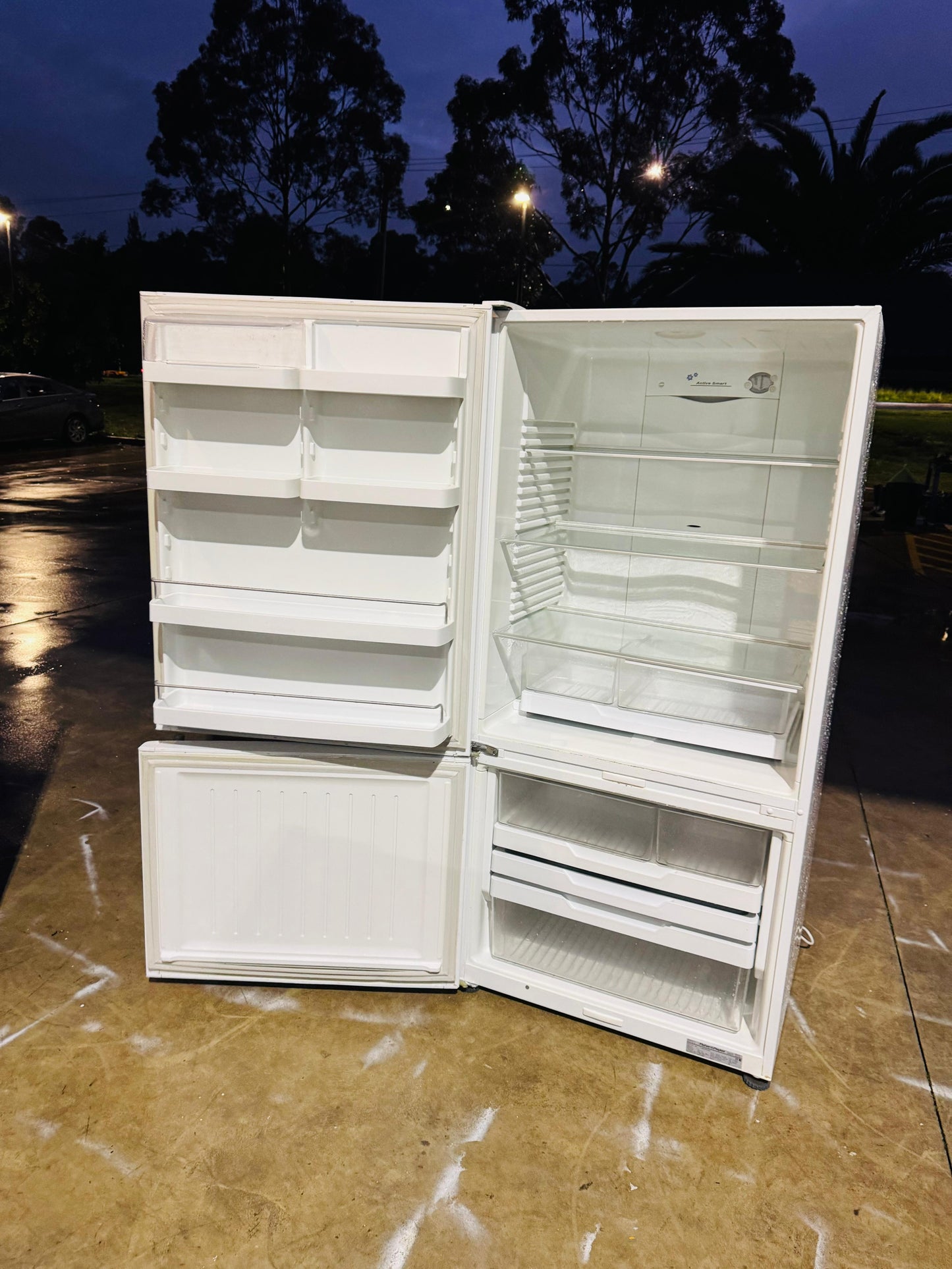 FISHER AND PAYKEL 519 LITRES FRIDGE FREEZER