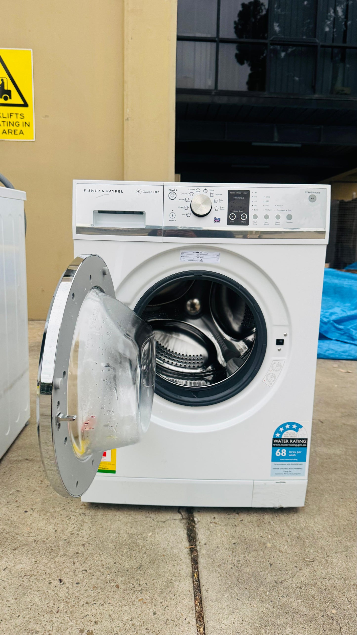 FISHER AND PAYKEL 8KGS FRONT LOADER WASHING MACHINE