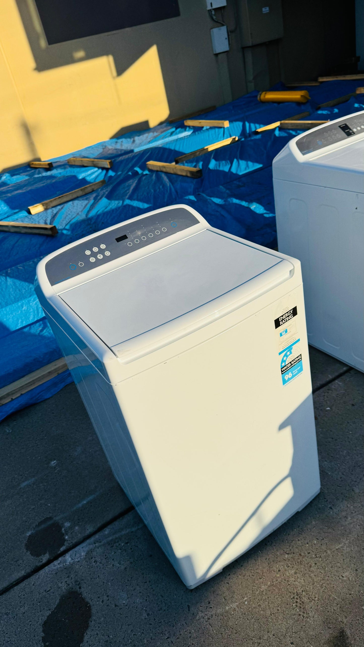 FISHER AND PAYKEL 8.5KGS TOP LOADER WASHING MACHINE