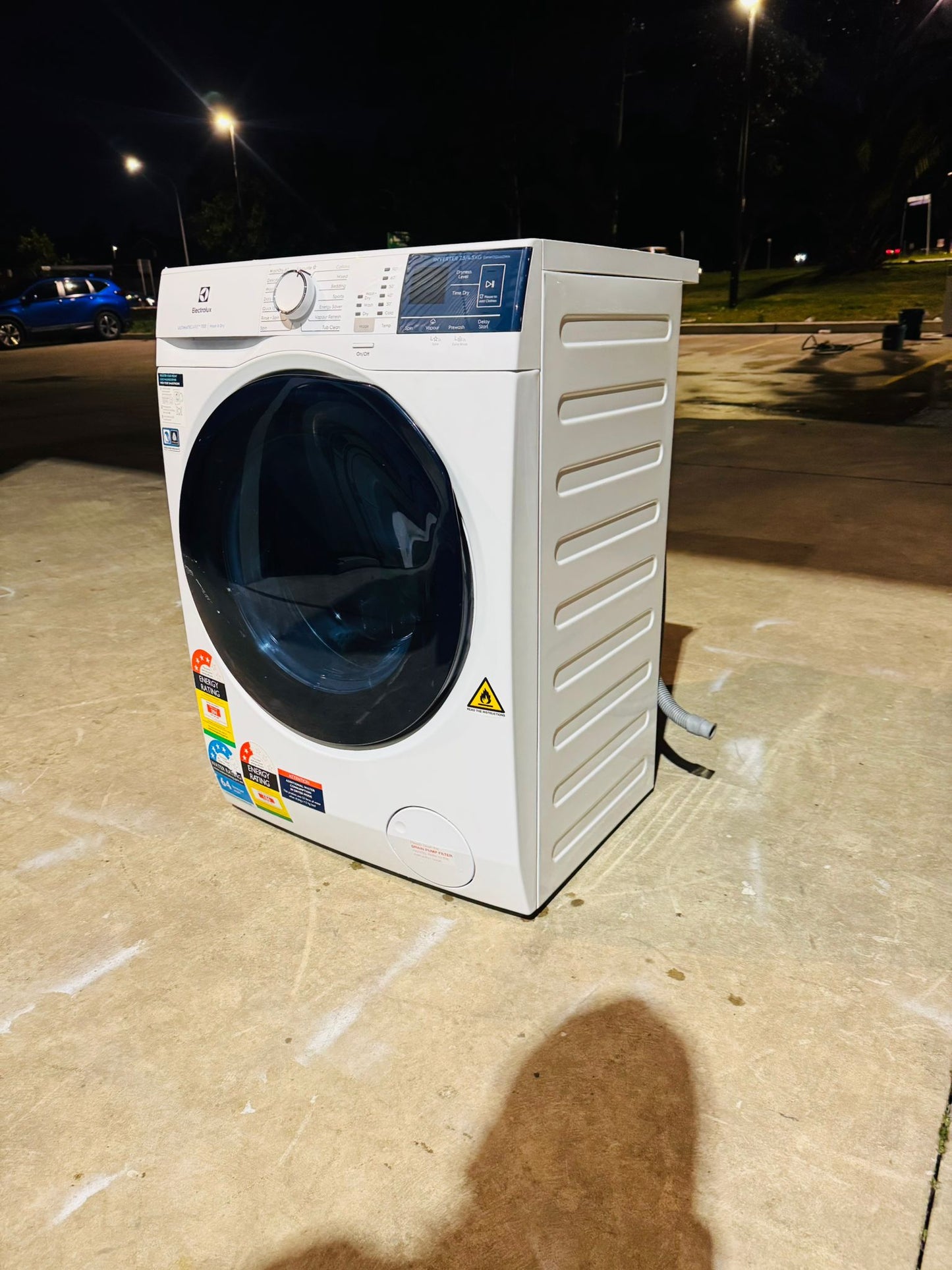 ELECTROLUX 7.5 KGS FRONT LOADER WASHING MACHINE